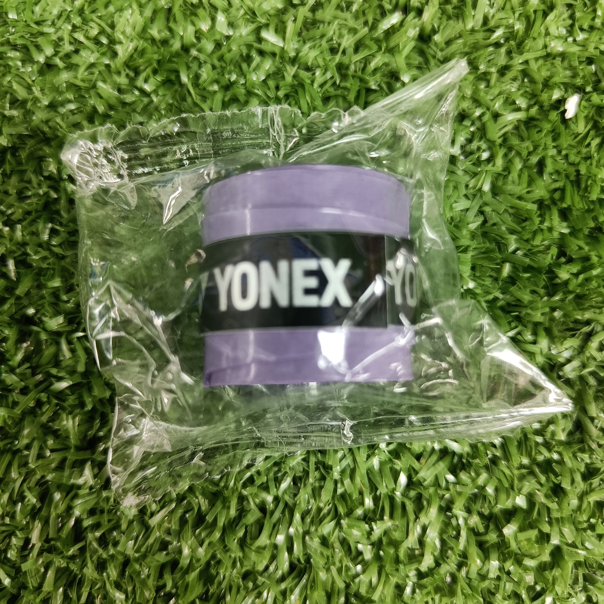 Yonex Super Grap Overgrip for Tennis & Badminton Rackets | Sweat-Absorbent, Non-Slip Grip Tape | Perfect for Professional Players & Sports Enthusiasts | Ideal for Tournaments, Training & Casual Play