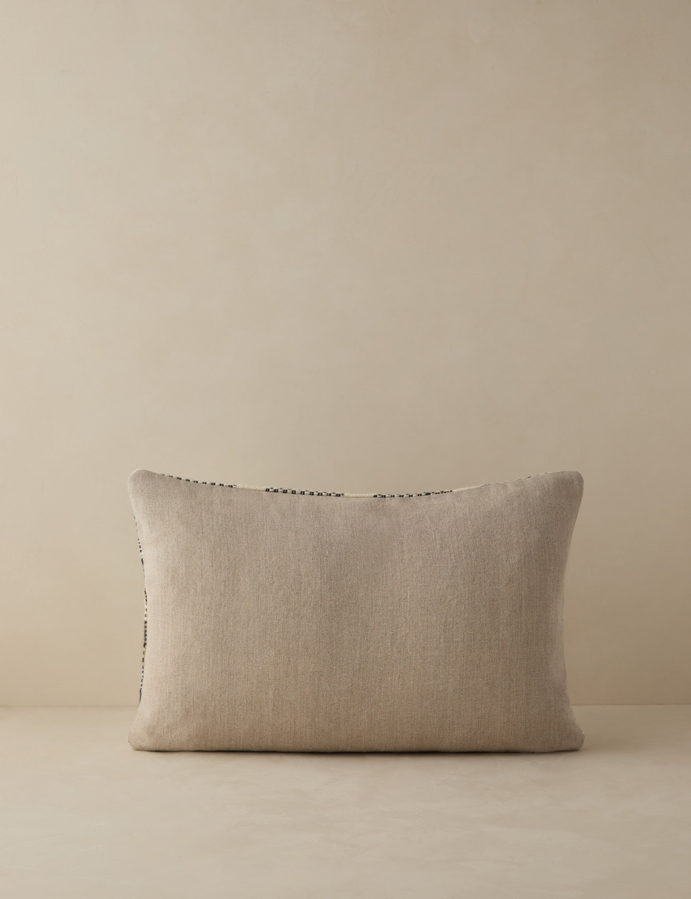 Premium Effie Wool Pillow - 100% Natural Hypoallergenic & Breathable - Perfect for Side Sleepers, Back Pain Relief & Allergy Sufferers - Ideal for Bedroom, Nursery & Travel Use