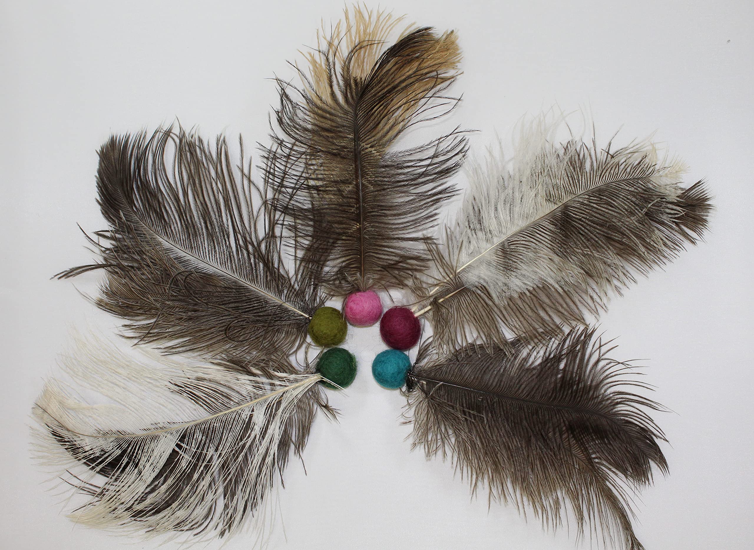 Natural Catnip Infused Felt Ball Cat Toy with Ostrich Feathers - 5 Pack Interactive Cat Play Toys for Indoor Kittens, Boredom Relief & Exercise - Perfect for Playtime, Training & Bonding with Your Feline Friend