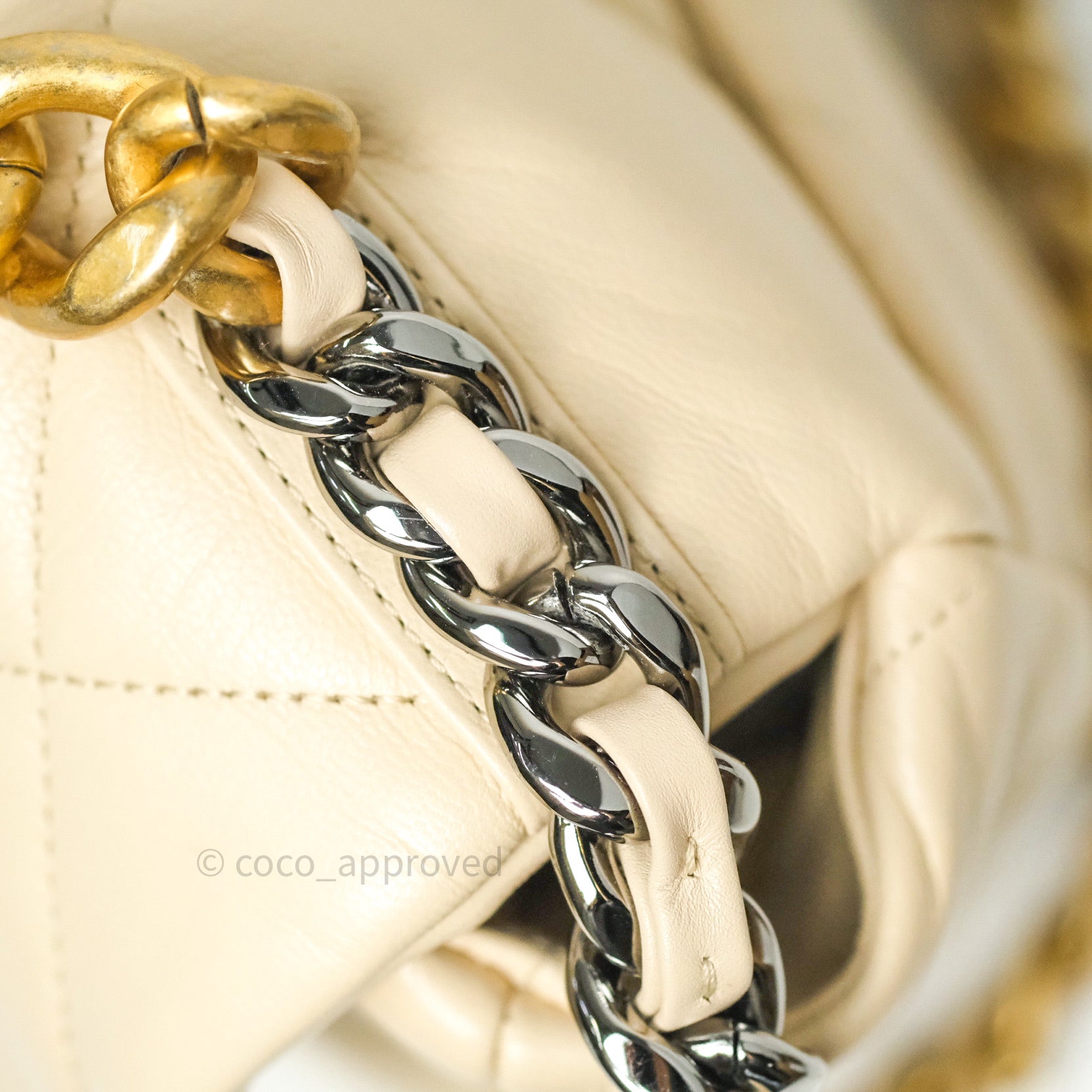 Chanel 19 Medium Flap Bag in Beige Goatskin Leather with Mixed Hardware - Luxury Handbag for Women, Perfect for Work, Date Night & Special Occasions
