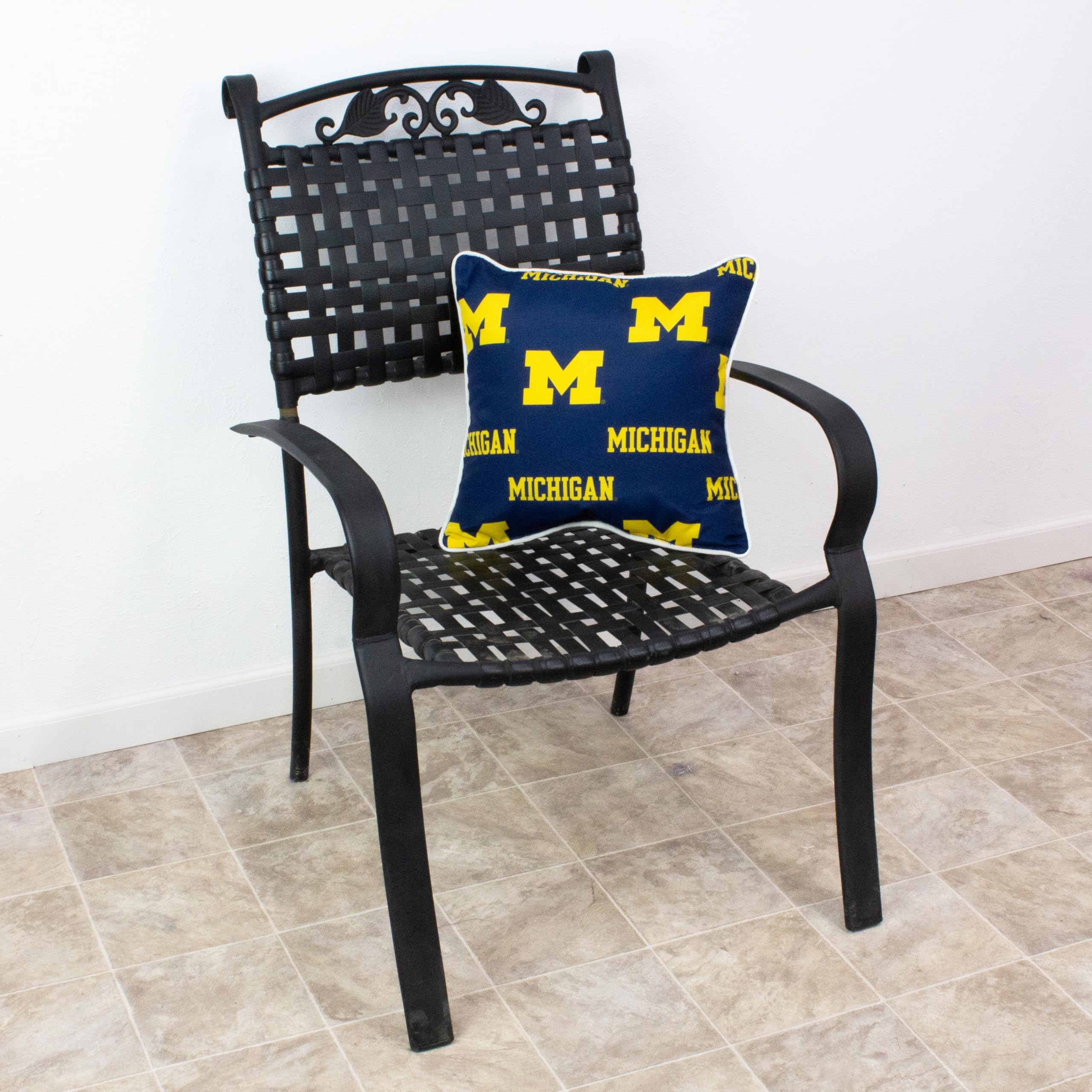 Michigan Wolverines College Covers Outdoor Decorative Pillow Set - 2 Pack Waterproof Throw Pillows for Patio, Lawn, Dorm Room & Game Day Decor