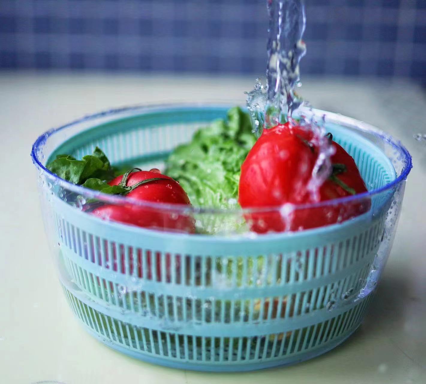 Premium Salad Spinner 4.2QT - Efficient Wash, Spin & Dry Greens, Fruits & Vegetables - BPA-Free Kitchen Tool (Coffee Blue) - Perfect for Meal Prep, Healthy Eating & Fresh Salads