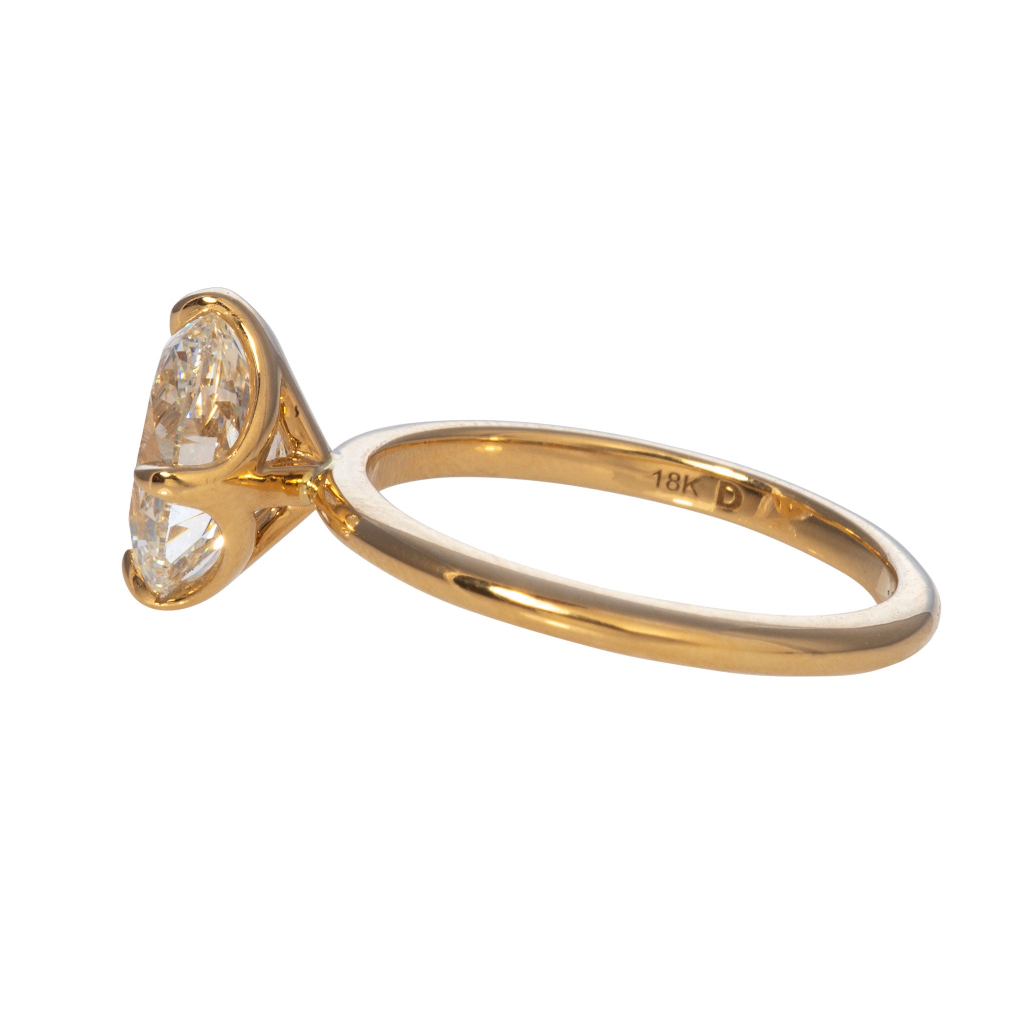 2 Carat Oval Cut Diamond Solitaire Engagement Ring in 18K Yellow Gold - SI1 Clarity, Ideal for Proposals & Weddings