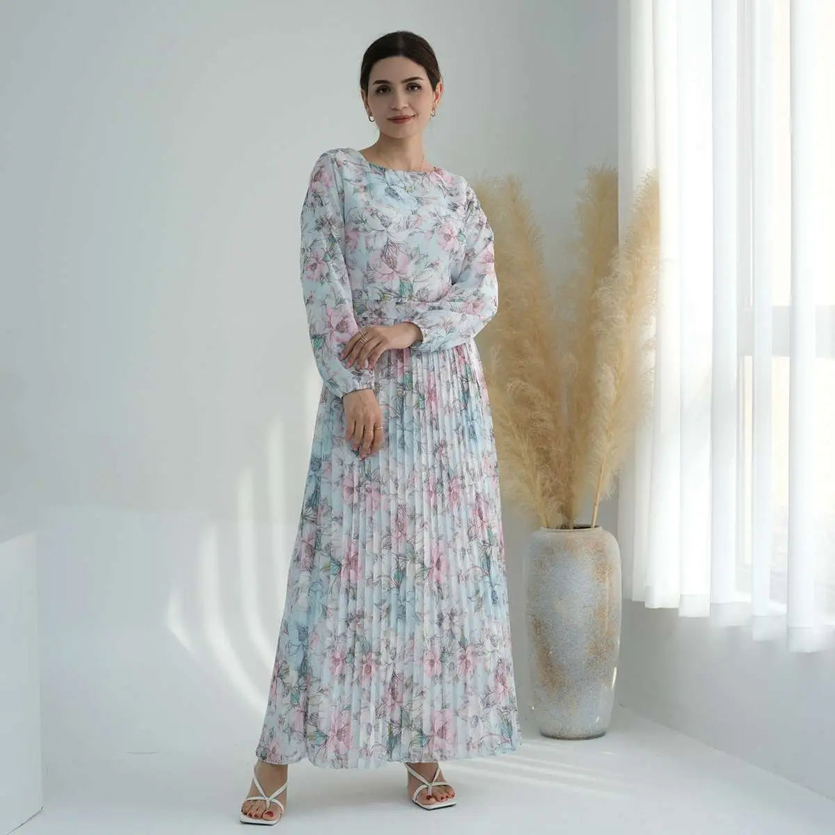 Elegant Muslim Women's Pleated Chiffon Printed Abaya Dress - Modest Islamic Prayer Dress for Mosque & Special Occasions