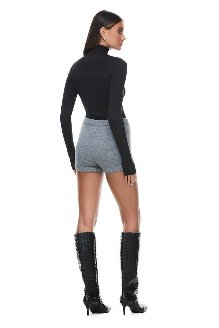 Premium Black Turtleneck Top for Women - Soft & Stylish Winter Layering Essential | Office Wear, Casual Outfits, Date Night Fashion