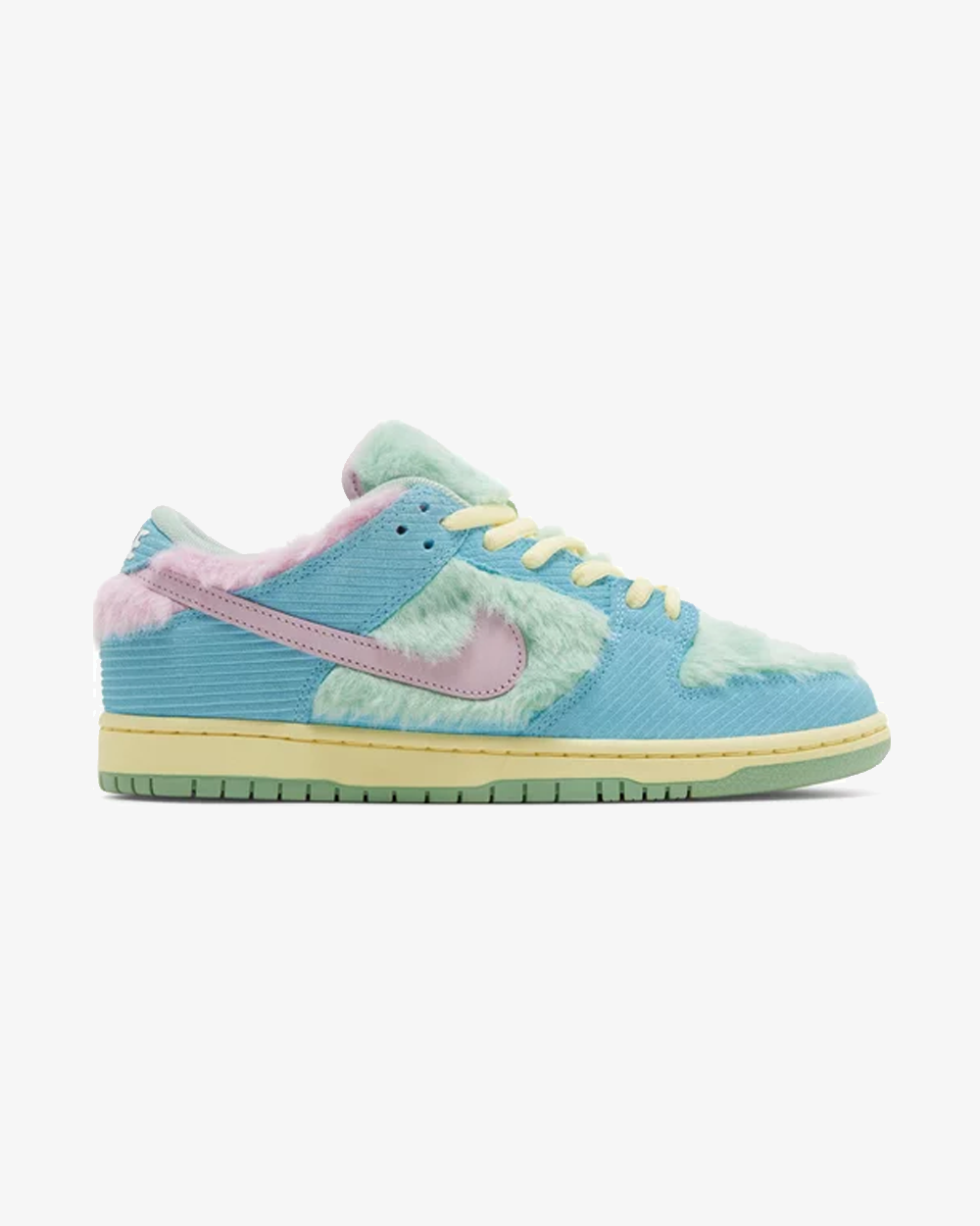 Nike x Verdy Dunk Low SB Visty Sneakers - Limited Edition Skateboarding Shoes for Men & Women | Perfect for Streetwear Fashion & Skateboarding Enthusiasts