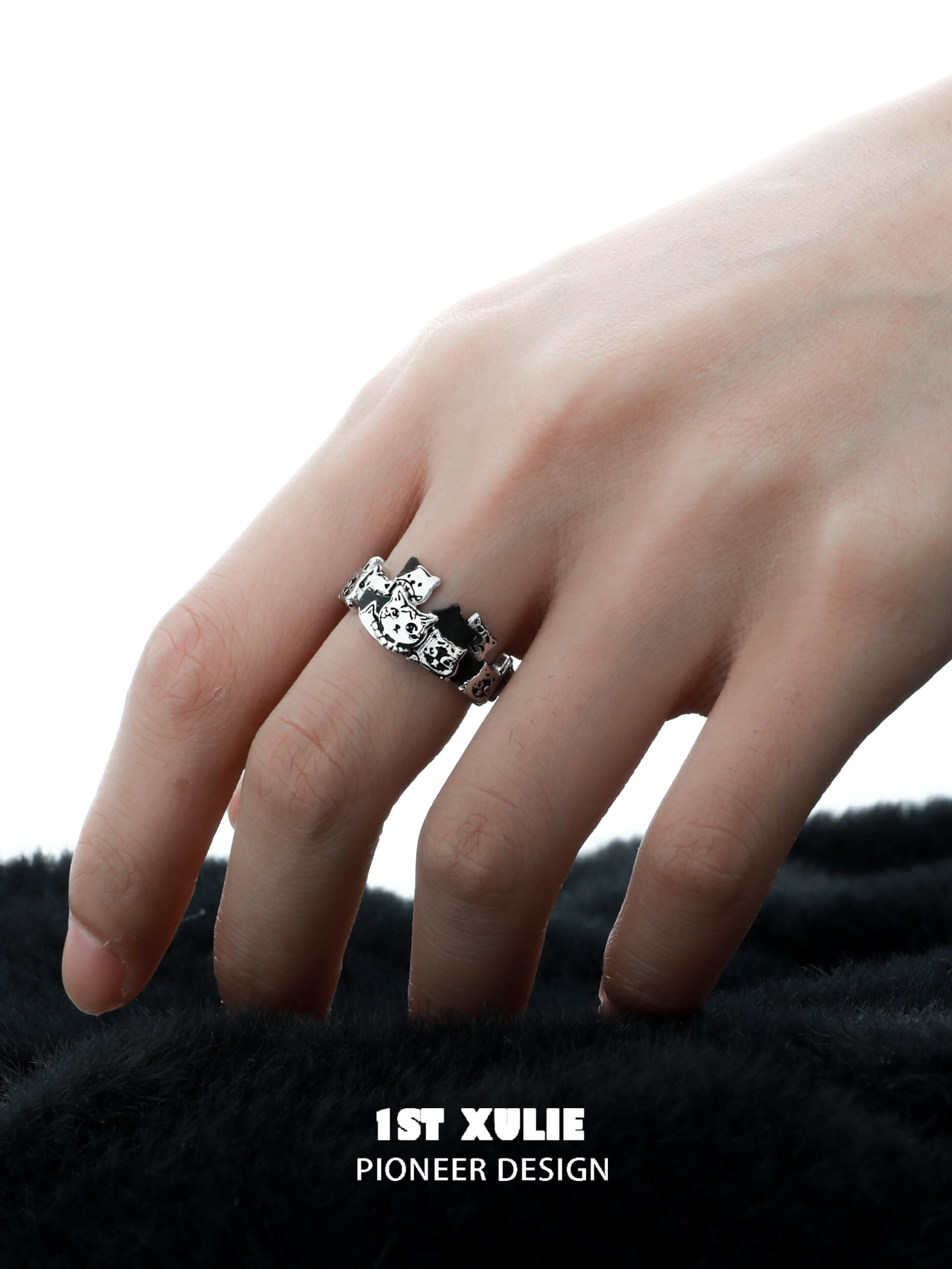 Graffiti Kitten Sterling Silver Ring S925 - Dainty Cat Jewelry for Women, Trendy Stackable Ring for Everyday Wear, Perfect Gift for Cat Lovers - Ideal for Casual Outfits, Date Nights & Gift Giving