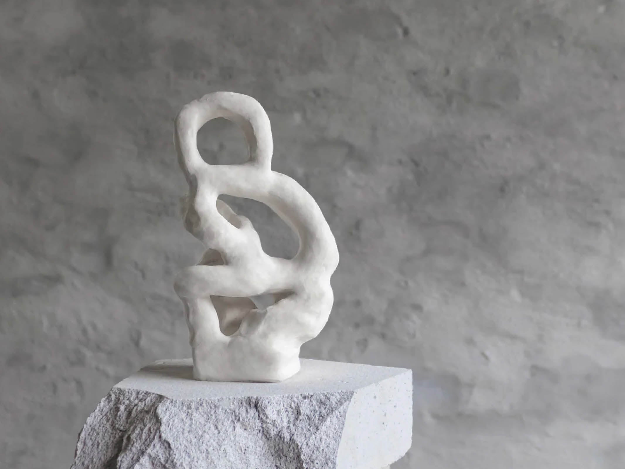 Handmade Artpiece Sculpture - Elegant Home Decor for Living Room, Office & Gift Ideas | Unique Statue for Interior Design & Collectors