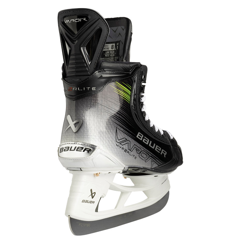 Bauer Vapor Hyperlite 2 Senior Ice Hockey Skates - Lightweight Performance Skates for Competitive Players - Perfect for Ice Hockey Games & Training