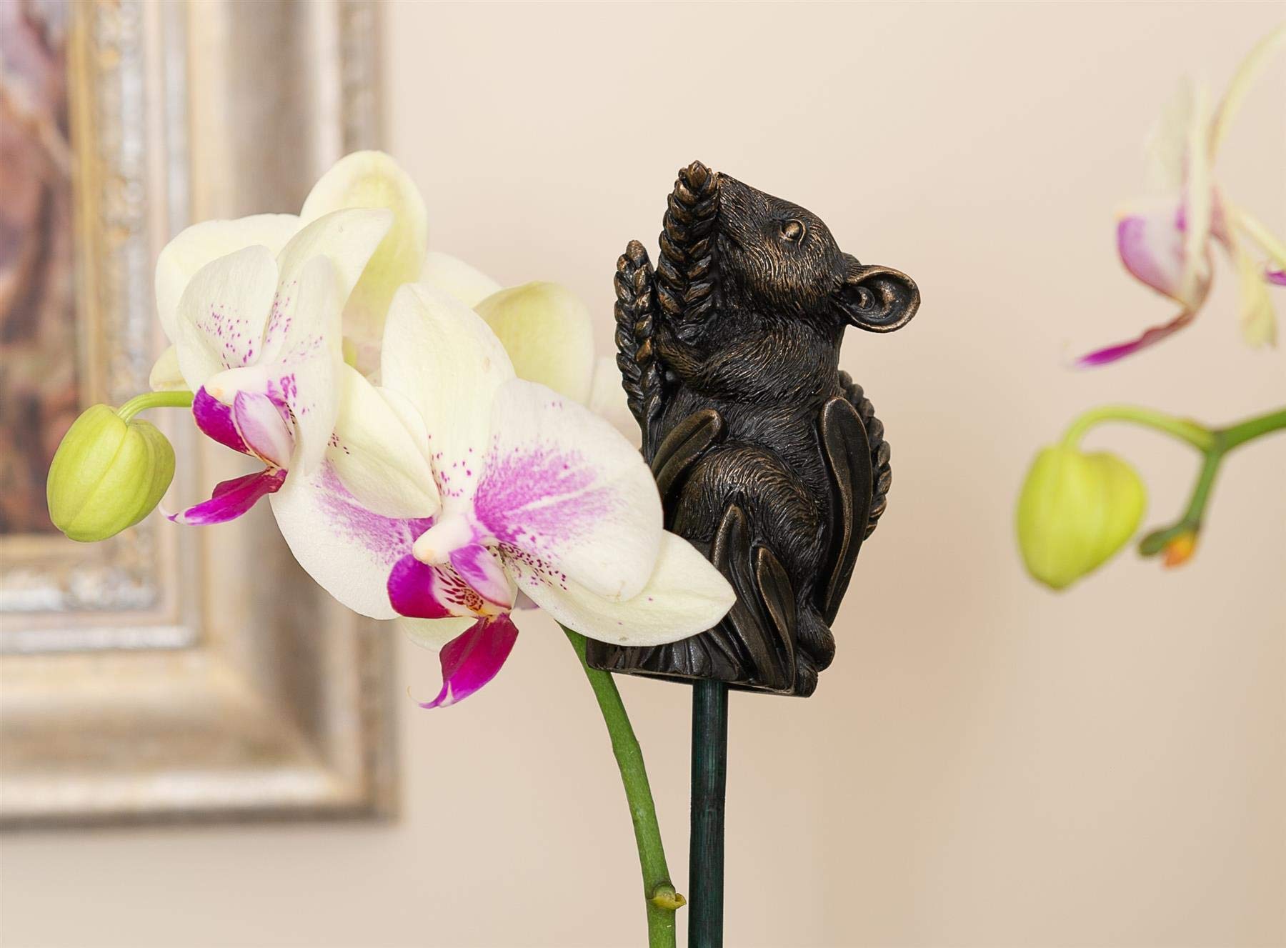 Handmade Harvest Mouse Stake Topper for Flower Pots - Cute Garden Ornament & Outdoor Decor - Perfect for Patio, Lawn, and Backyard Landscaping