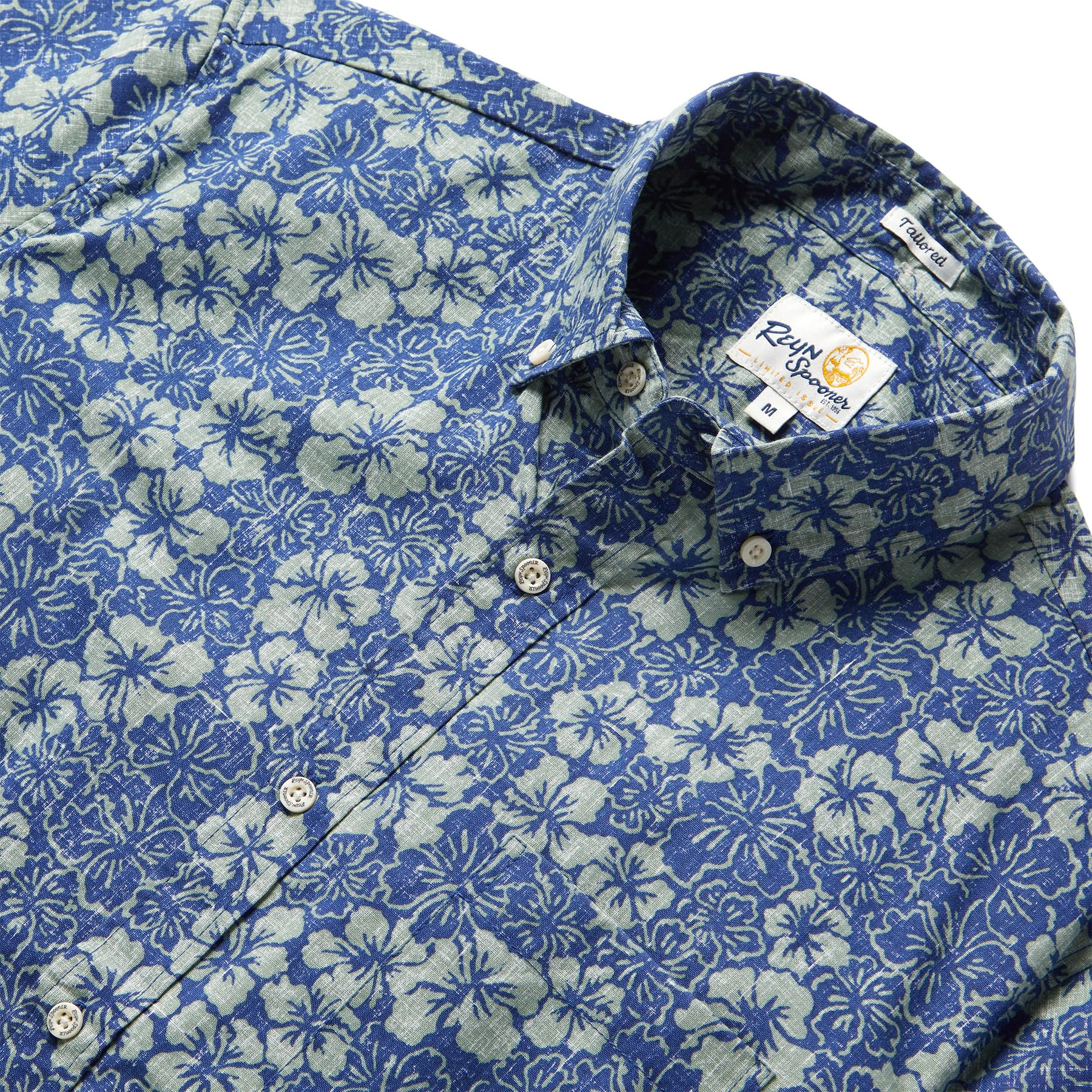 Reyn Spooner Floral Hawaiian Aloha Shirt for Men - Premium Tailored Button Down Short Sleeve Shirt | Beach Vacation, Luau Party & Summer Casual Wear