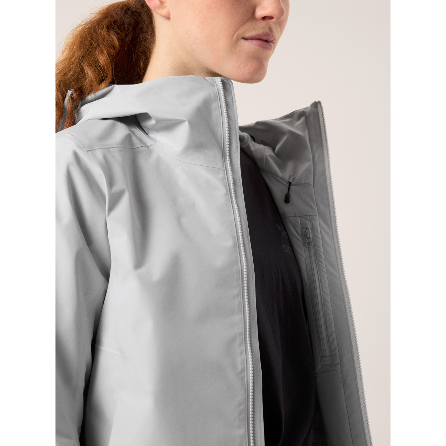 Arc'teryx Women's Solano Hoody - Lightweight Waterproof Windbreaker Jacket for Hiking, Running & Outdoor Activities
