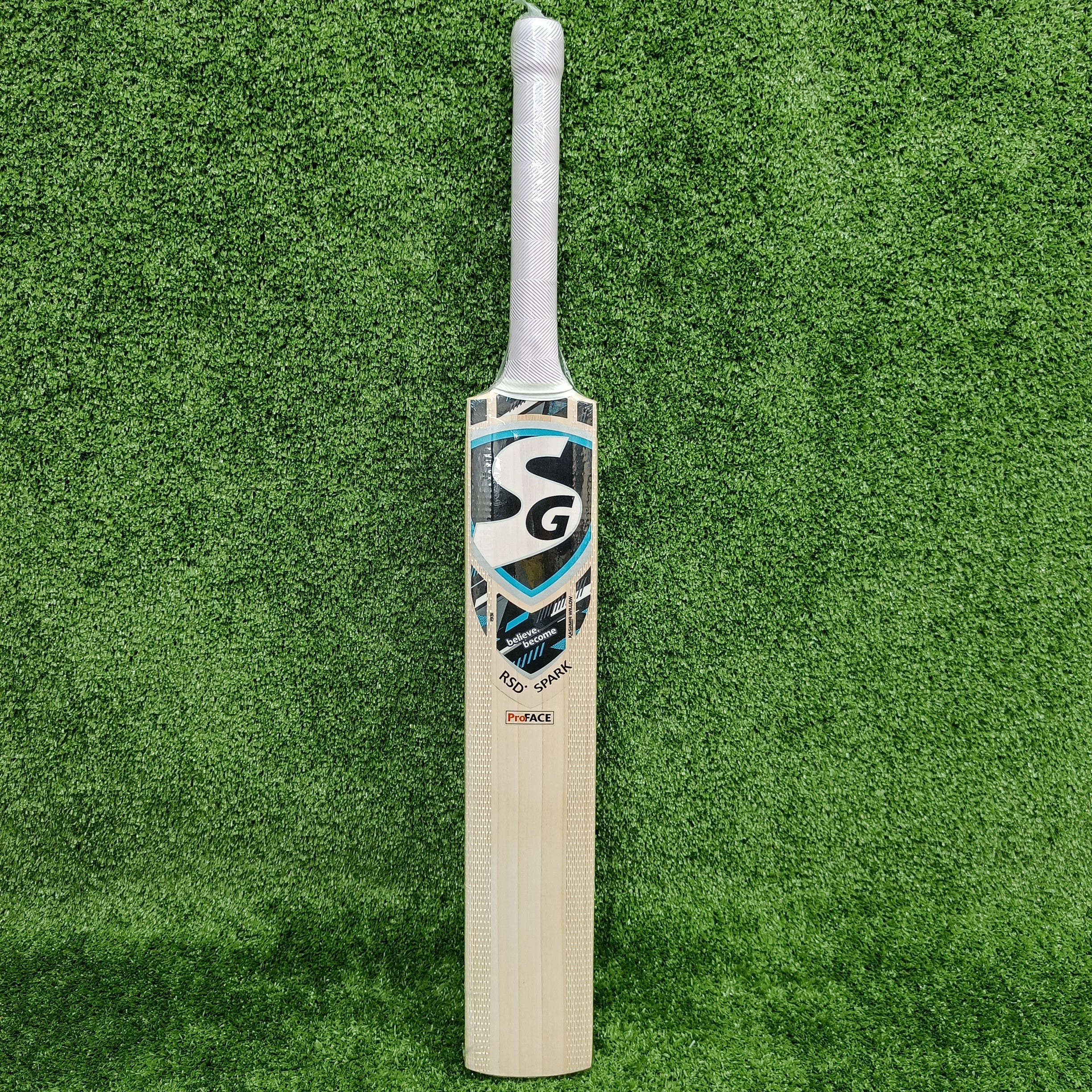 SG RSD SPARK Junior Cricket Bat - Kashmir Willow - Perfect for Kids & Youth Cricket Training & Matches