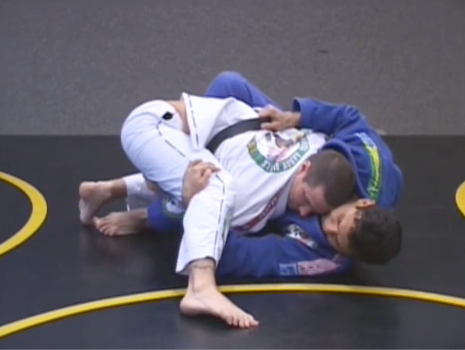 Joe Moreira's Attacking Guard Vol 3: Brazilian Jiu-Jitsu Sweeps Techniques (Used) - Perfect for MMA Training & BJJ Competition Prep