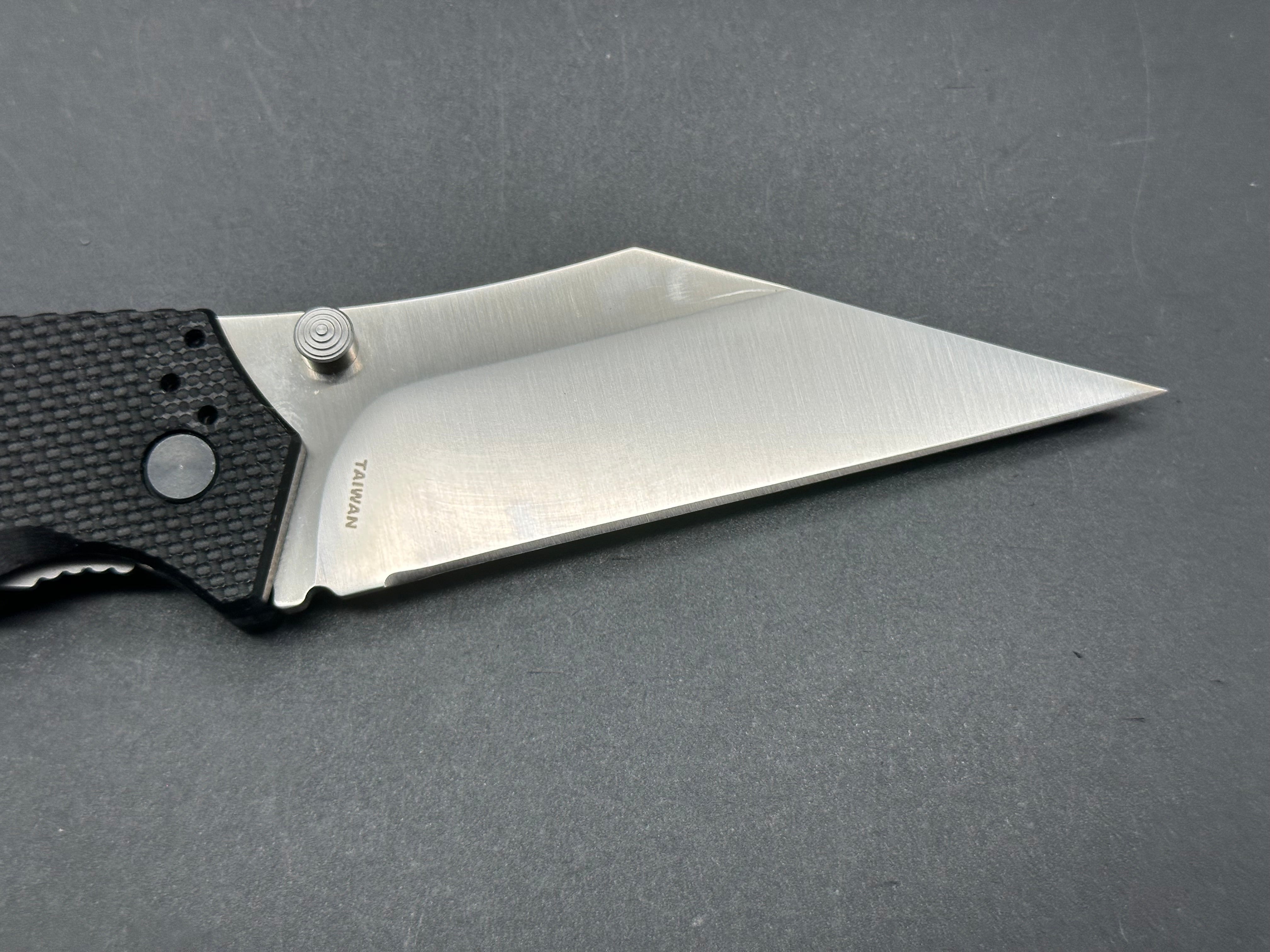 Blackhawk Be-Wharned Tactical Knife - Black G10 Handle & AUS-8A Stainless Steel Blade - Perfect for Outdoor Survival, Hunting, and Everyday Carry (EDC)