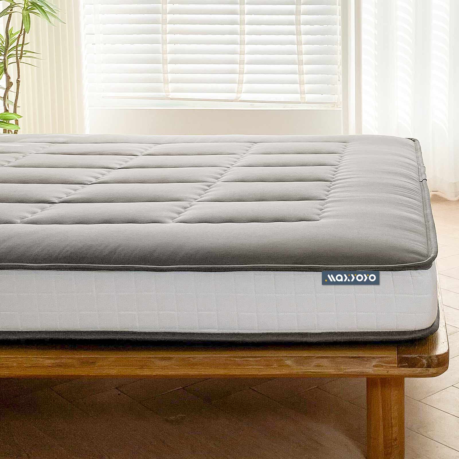MAXYOYO 6-Inch Extra Thick Japanese Futon Mattress with Rectangle Quilting - Stylish Floor Bed for Home, Guest Room or Small Spaces - Black