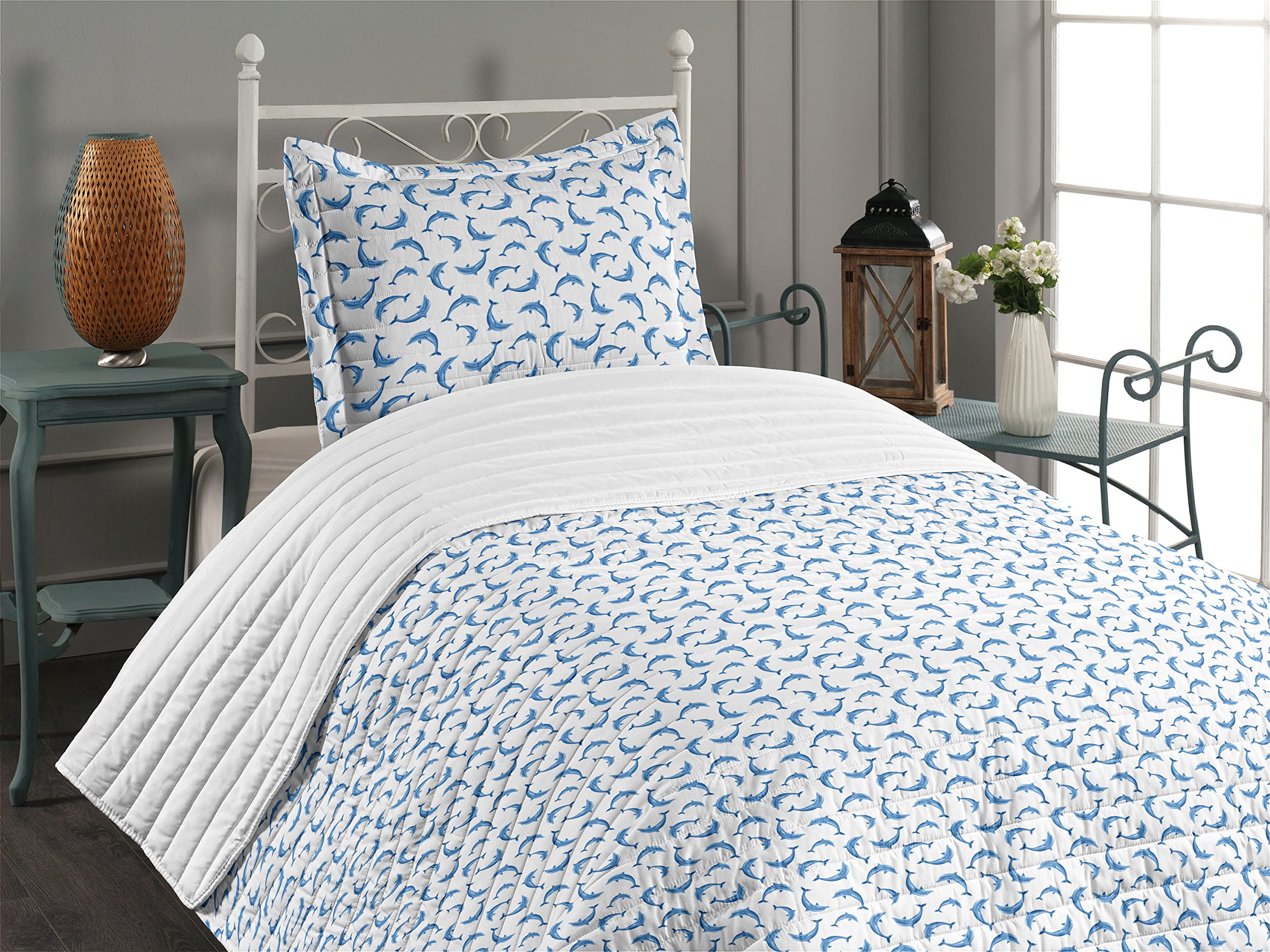 Ambesonne Sea Animals Microfiber Bedspread Set - Dolphin Pattern Ocean Wildlife Theme, Soft Twin Size Bedding with Pillow Sham & Comforter in Blue & White | Perfect for Kids' Rooms, Beach House Decor & Marine Life Enthusiasts