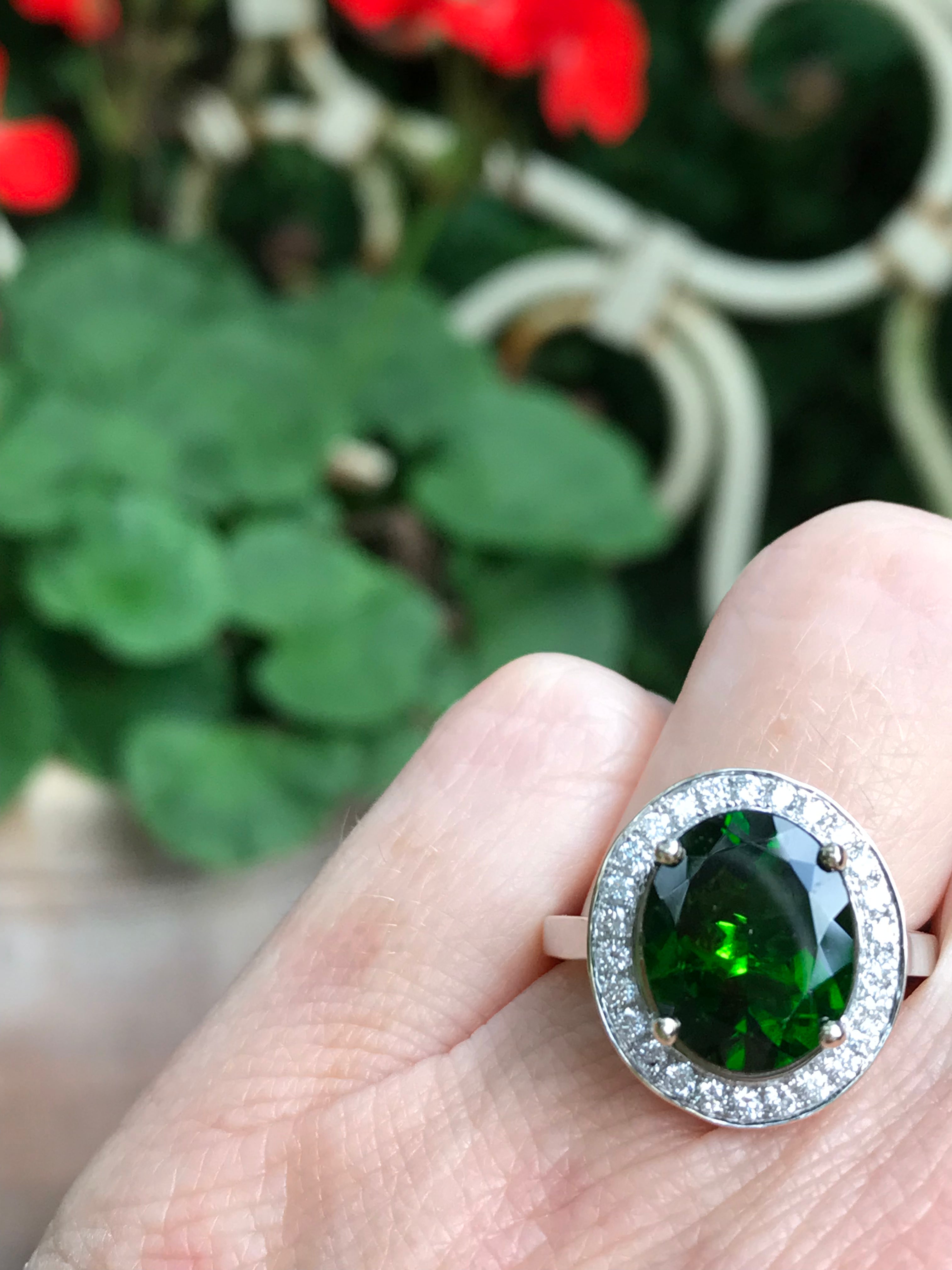 18ct White Gold Green Diopside and 0.79ct Diamond Ring - Elegant Engagement & Wedding Jewelry for Women