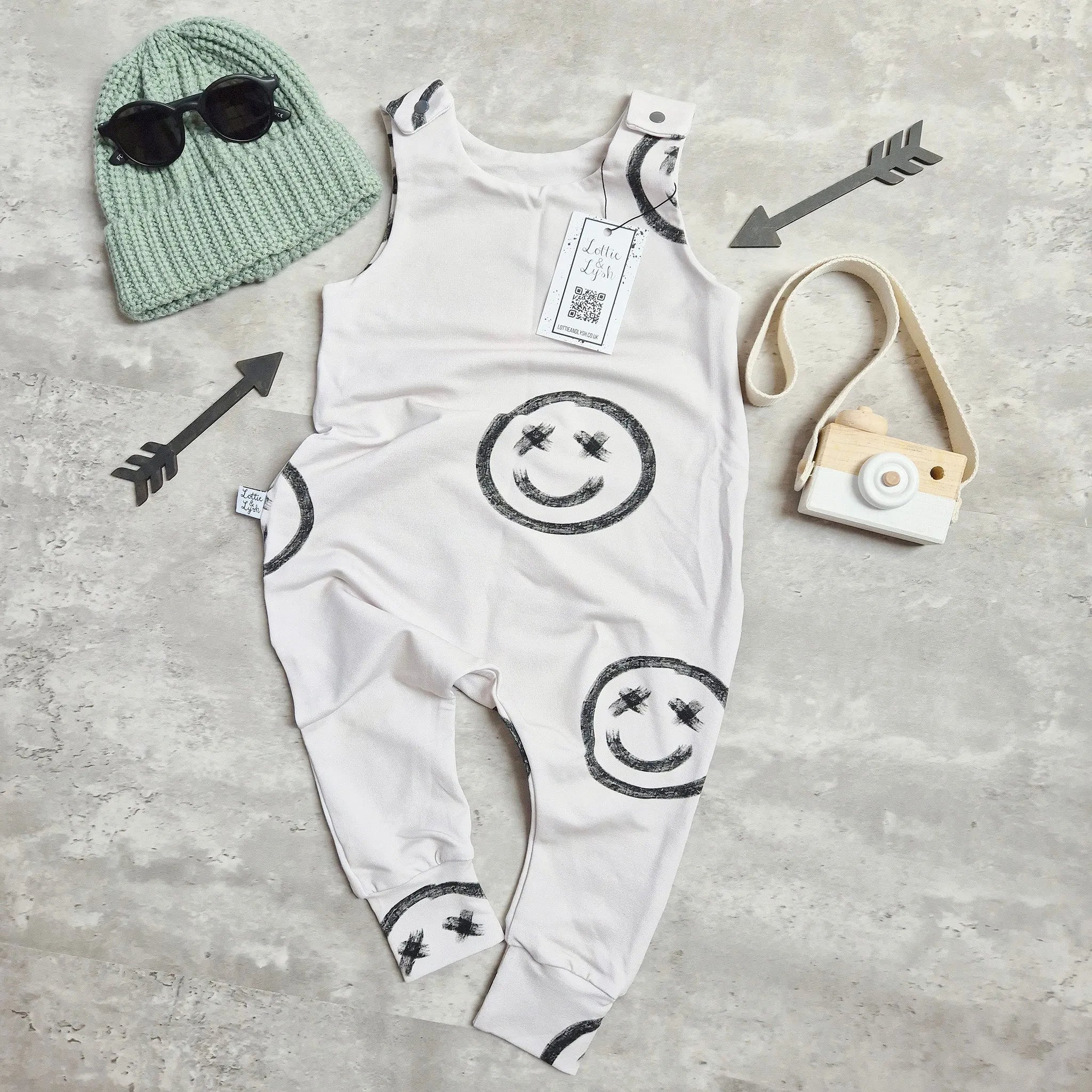 Kids Painted Faces Dungarees - Cute & Comfortable Overalls for Toddlers & Children - Perfect for Playtime, Preschool & Casual Outings