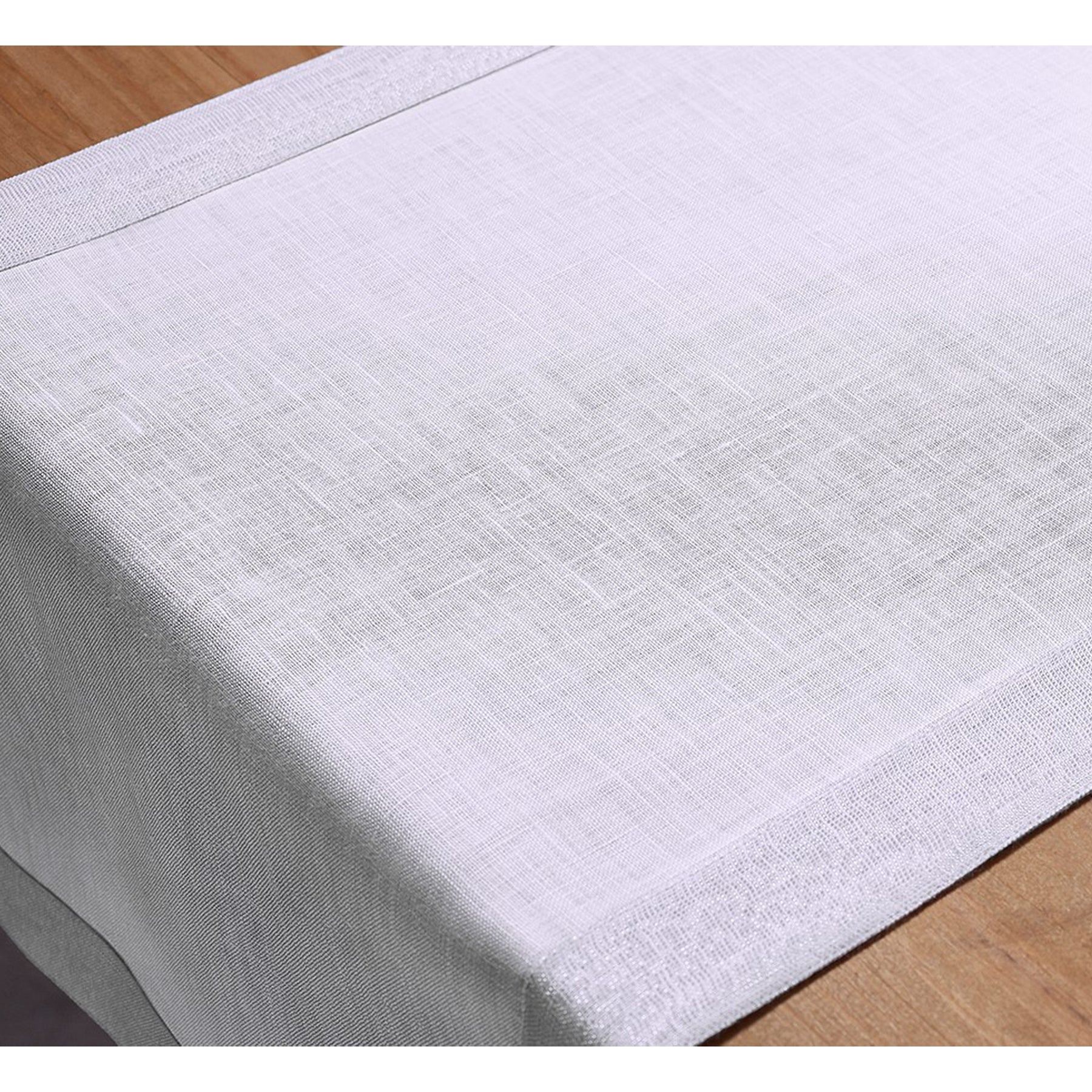 Elegant Festive Edge Table Runner for Holiday Dining - Perfect for Christmas, Thanksgiving, and Special Occasions
