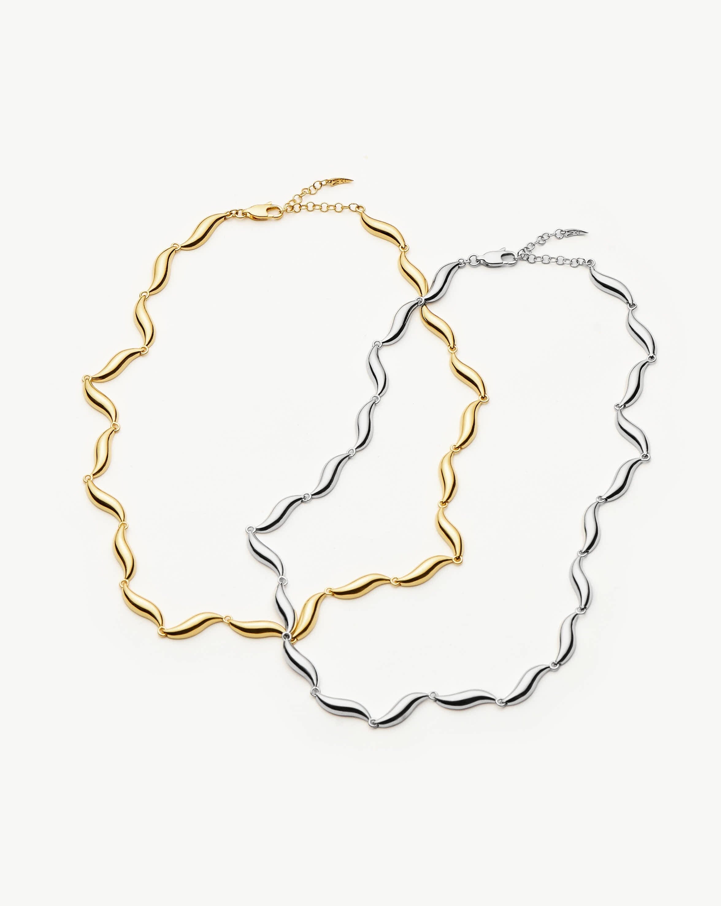 Savi Signature Link Chain Necklace for Women - Silver Plated Stainless Steel Jewelry Gift for Birthday, Anniversary & Valentine's Day | Elegant Everyday & Party Wear