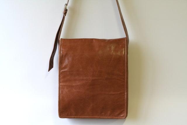 Vintage Leather Satchel Bag for Women & Men - Antique Tan Crossbody Purse - Perfect for Travel, Work & Everyday Use