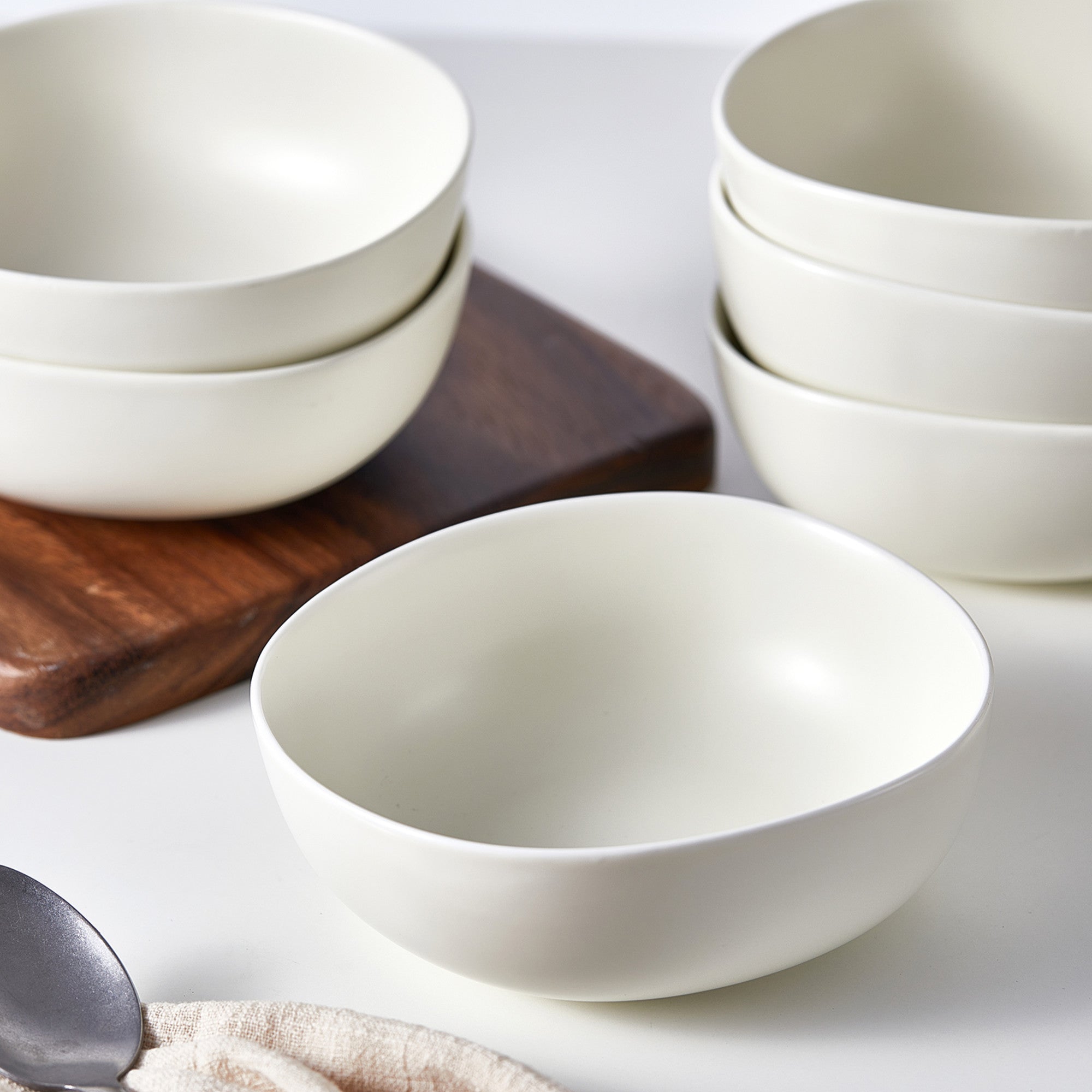 Delilah Porcelain Bowl Set - 6-Piece Dinnerware Set for Soup, Salad & Dessert | Elegant & Durable for Everyday Use & Entertaining