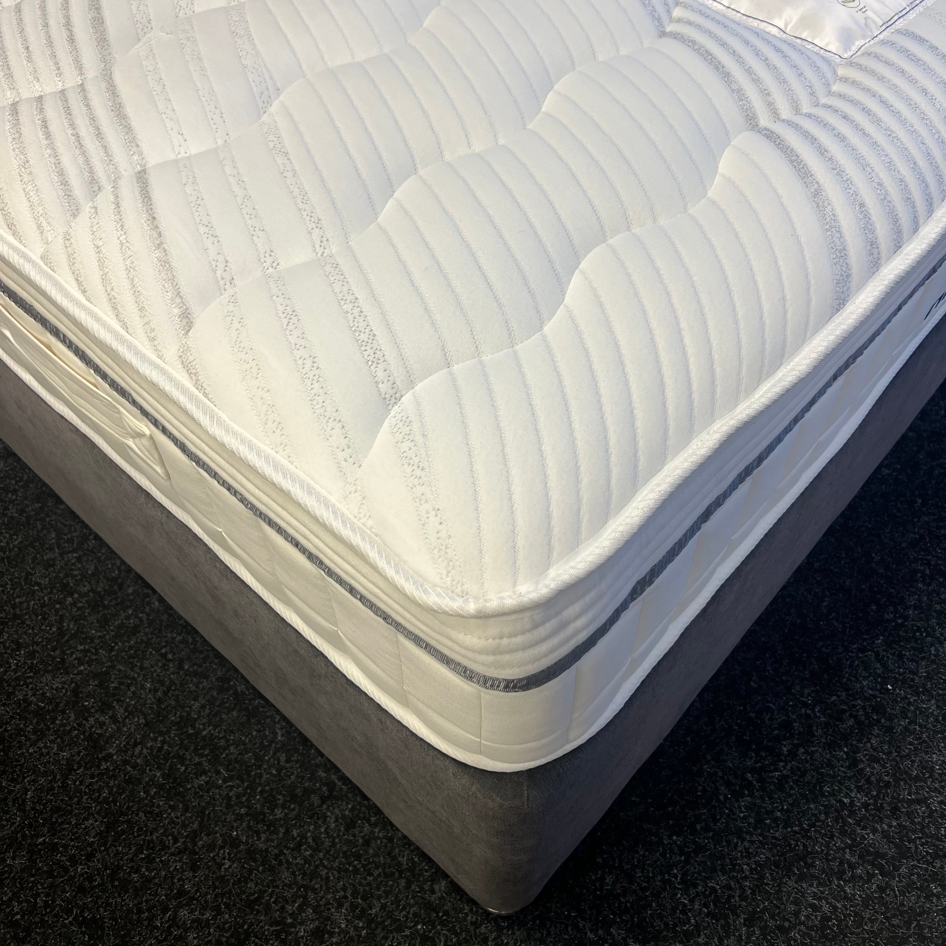 Jade Zero Gravity Mattress - Premium Orthopedic Support for Back Pain Relief - Perfect for Home, Office & Travel Use