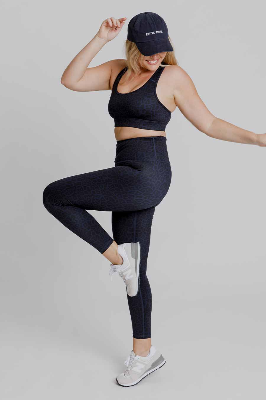 Training Move Crop Navy Leopard Print Workout Top - Perfect for Yoga, Gym & Running