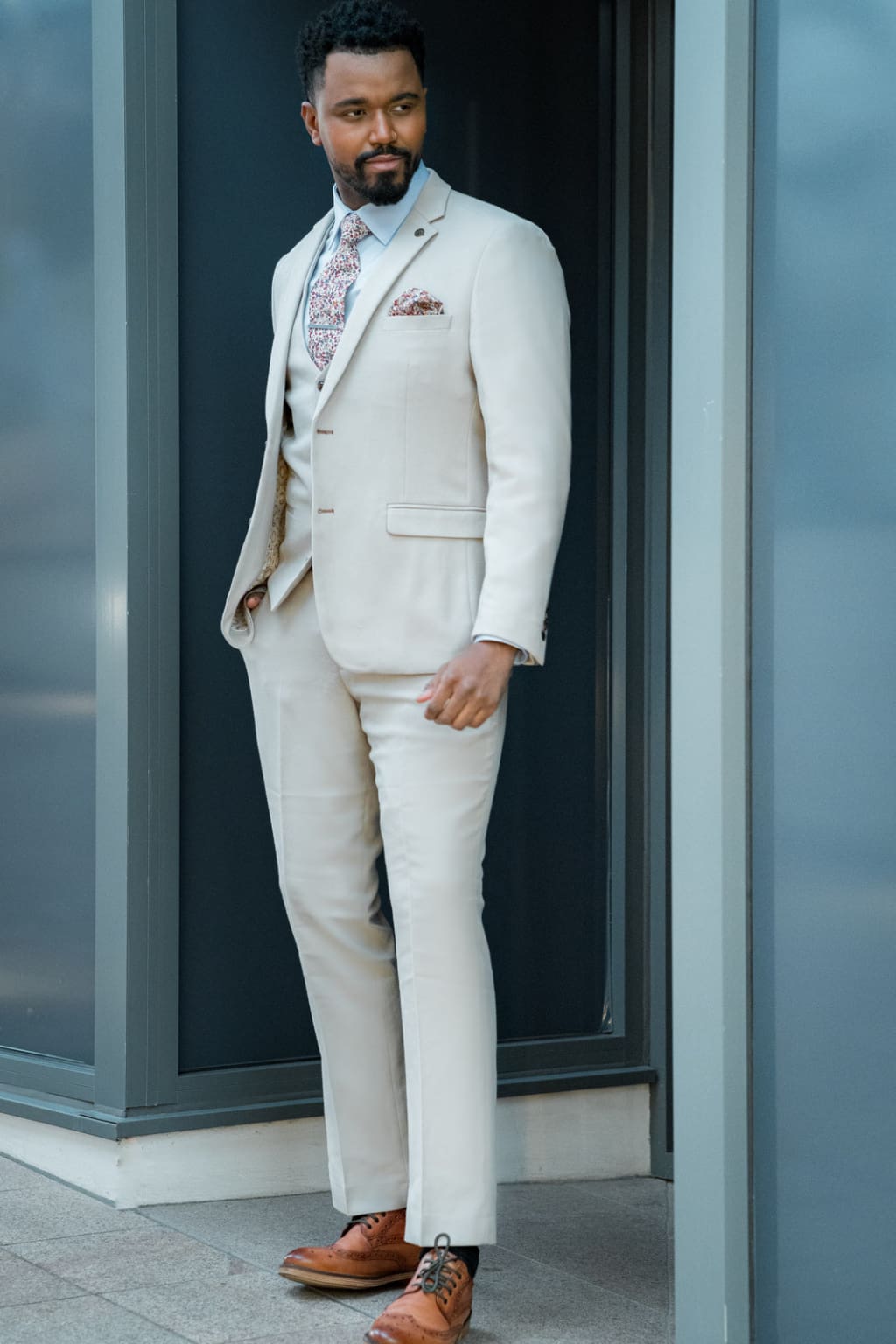 Marc Darcy HM5 Beige Stone Slim Tailored Trousers for Men - Classic Office Pants, Business Casual Chinos, Comfortable Work Trousers - Perfect for Business Meetings, Office Wear & Smart Casual Outfits