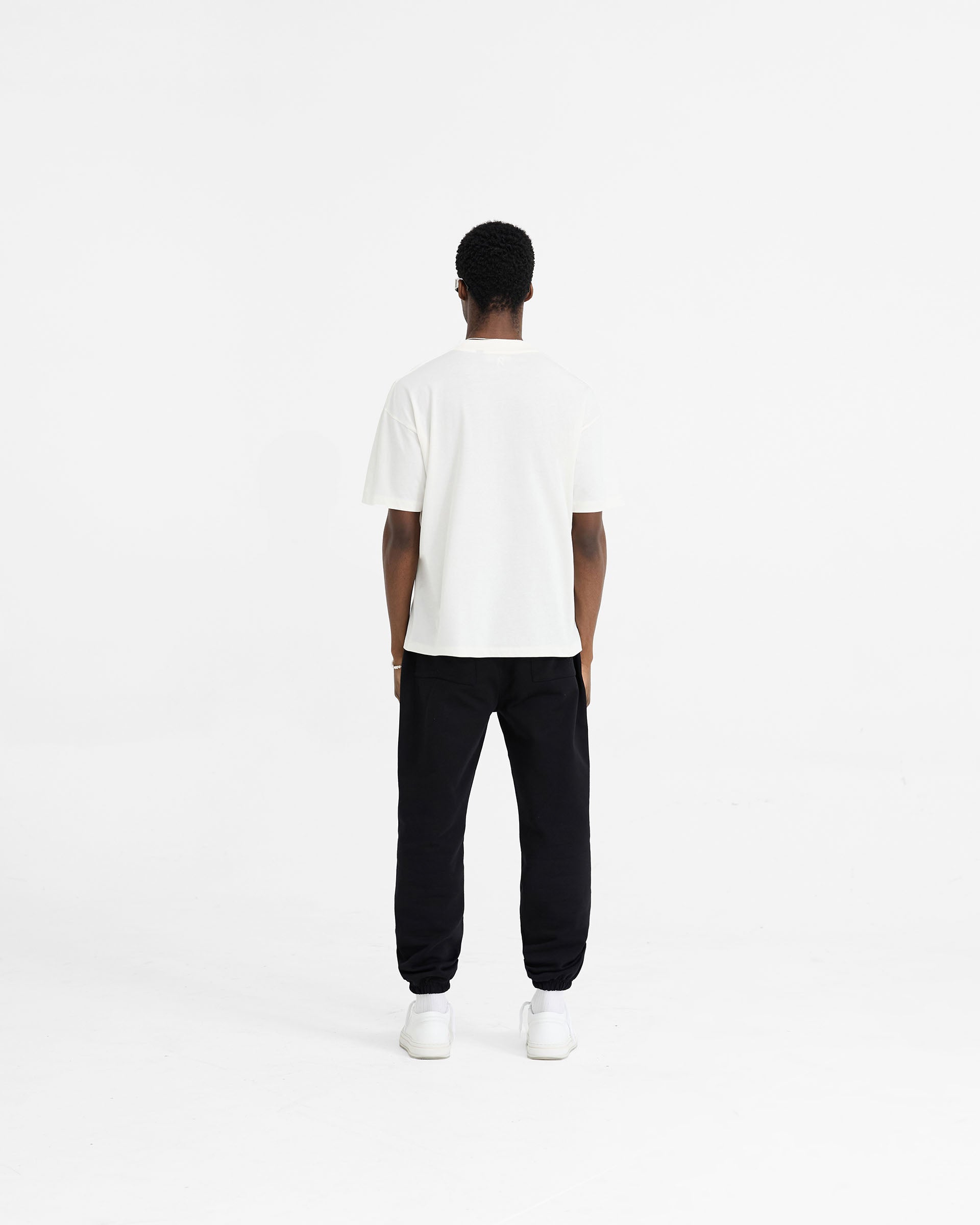 Custom Oversized Initial T-Shirt for Women & Men - Soft Cotton Unisex Graphic Tee - Casual Streetwear for Everyday Wear, Lounge & Outings