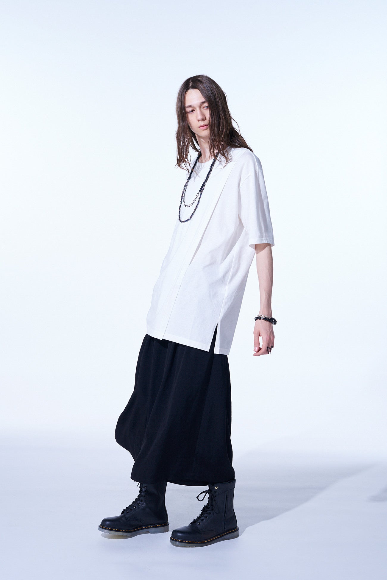 Stylish Crepe de Chine Cropped Wide Pants with Gusseted Flap Pockets - Comfortable & Trendy Women's Trousers for Work, Travel & Casual Outfits