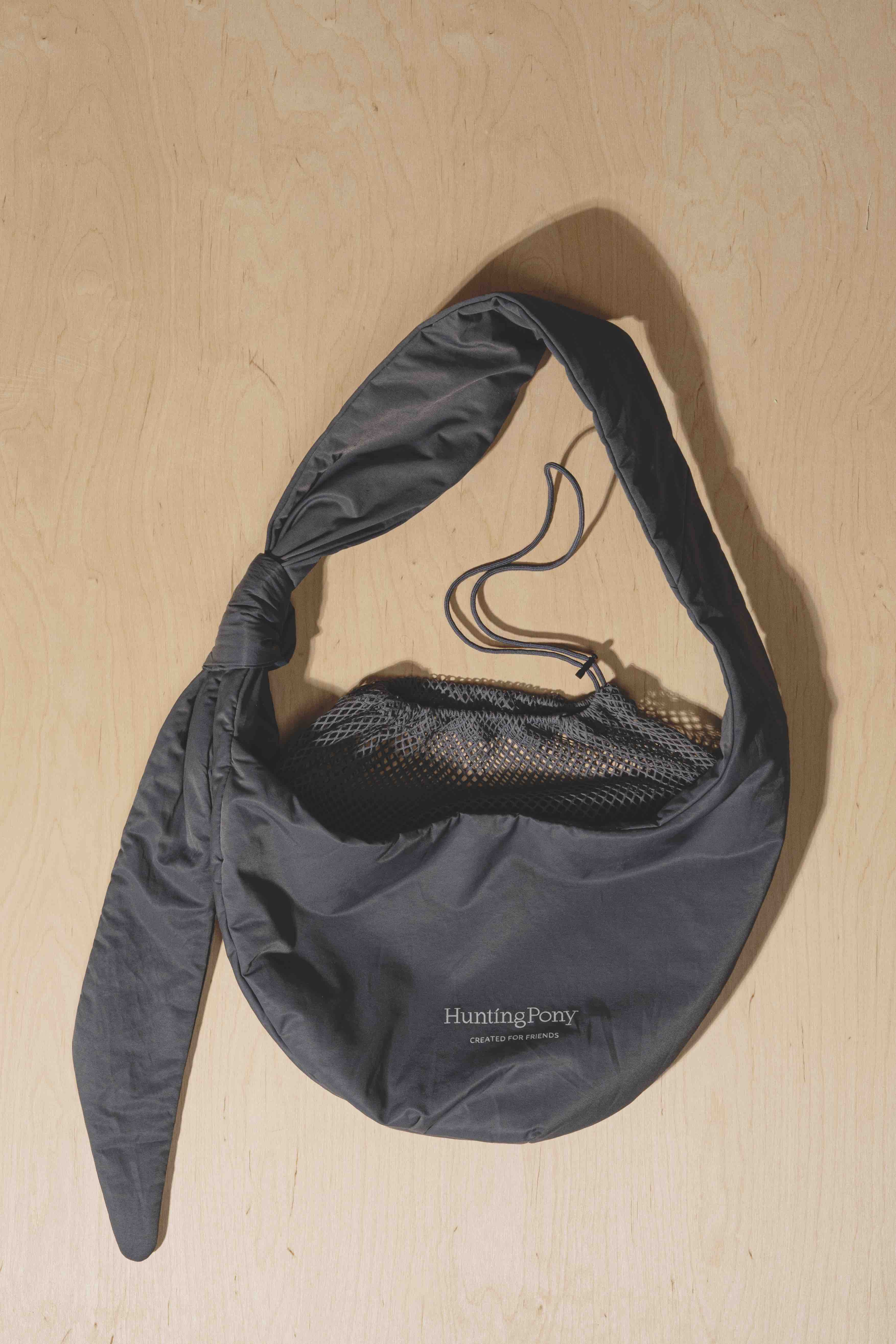 Stylish Sling Bag Pony Kangaroony in Graphite - Perfect for Travel, Hiking, and Everyday Use