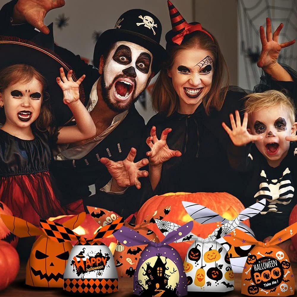 100PCS Halloween Treat Bags - 7 Fun Designs Plastic Candy Bags for Kids Trick or Treat | Halloween Party Favors, Goodie Bags & Party Supplies | Perfect for Classroom Treats, Neighborhood Halloween Events & Costume Parties