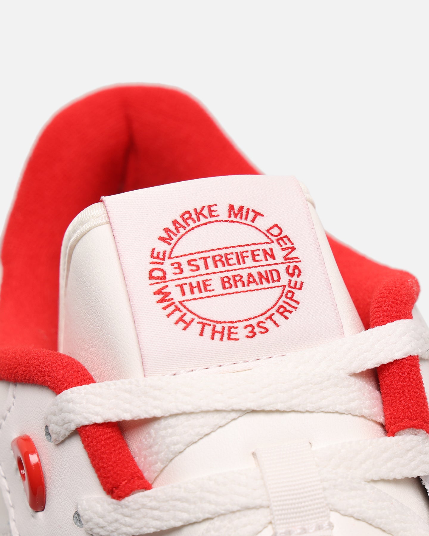 Adidas Rivalry Low Sneakers - Cloud White/Better Scarlet - Men's Casual Shoes for Streetwear & Everyday Comfort