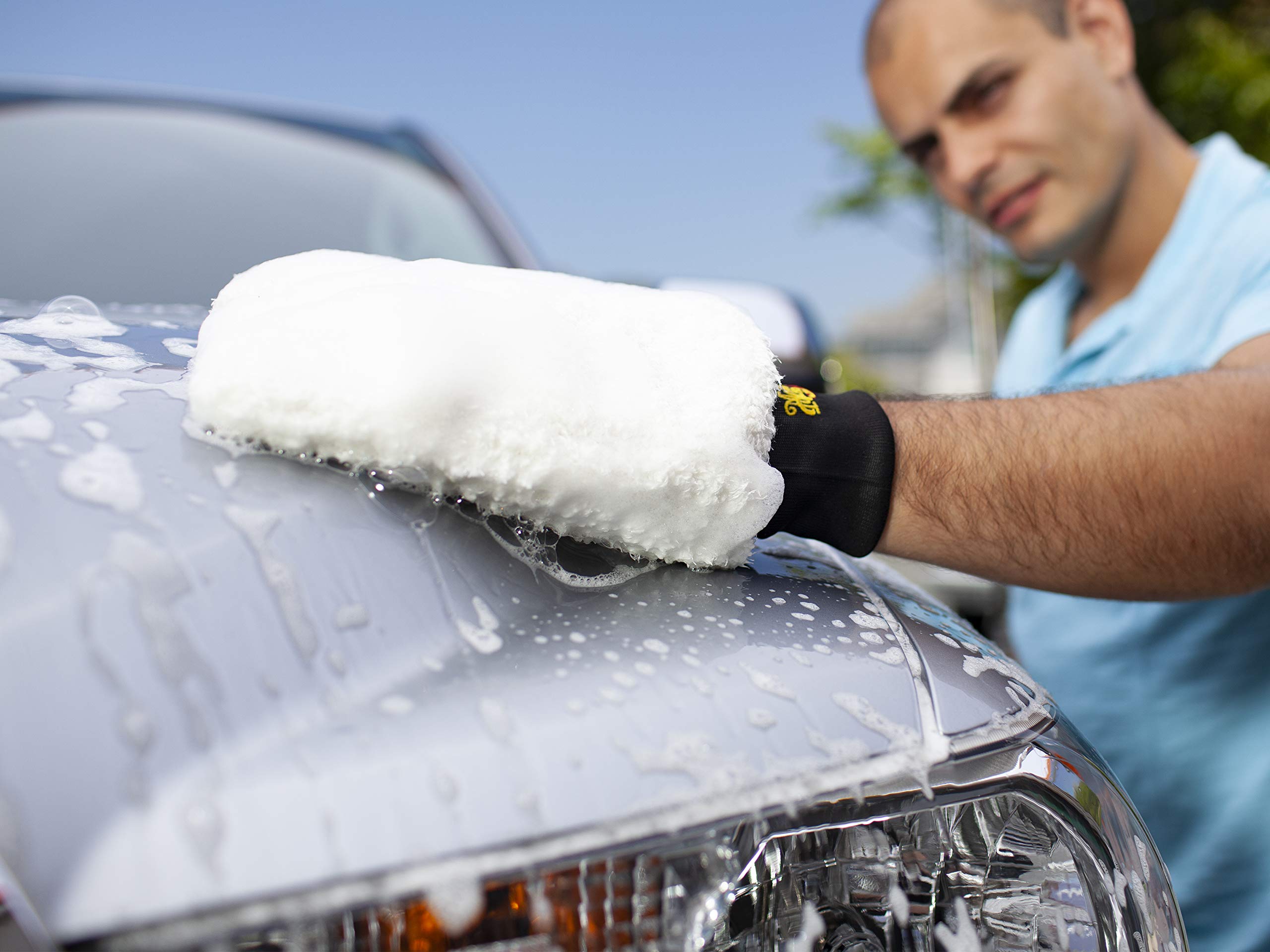 Meguiar's Ultimate Wash and Wax Car Care Bundle with Premium Microfiber Wash Mitt - Perfect for Detailing, Washing & Waxing Your Vehicle at Home