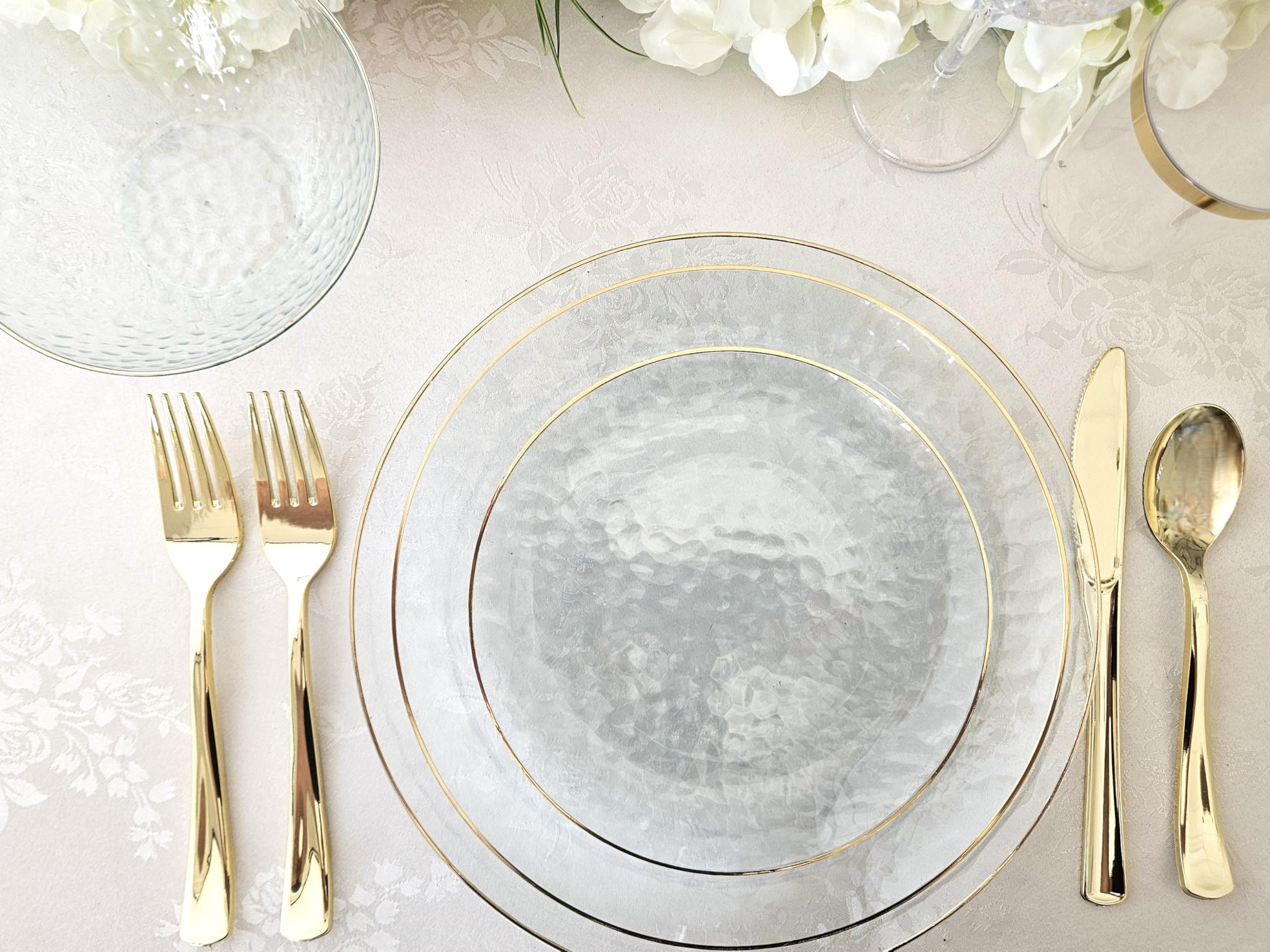 960-Piece Heavyweight Disposable Plastic Wedding Party Plate Set - 120 x 10'' Plates, 120 x 7'' Plates, Silverware, Cups & Napkins in Coastal Clear & Gold - Elegant Dinnerware for Weddings, Showers, Receptions & Large Gatherings