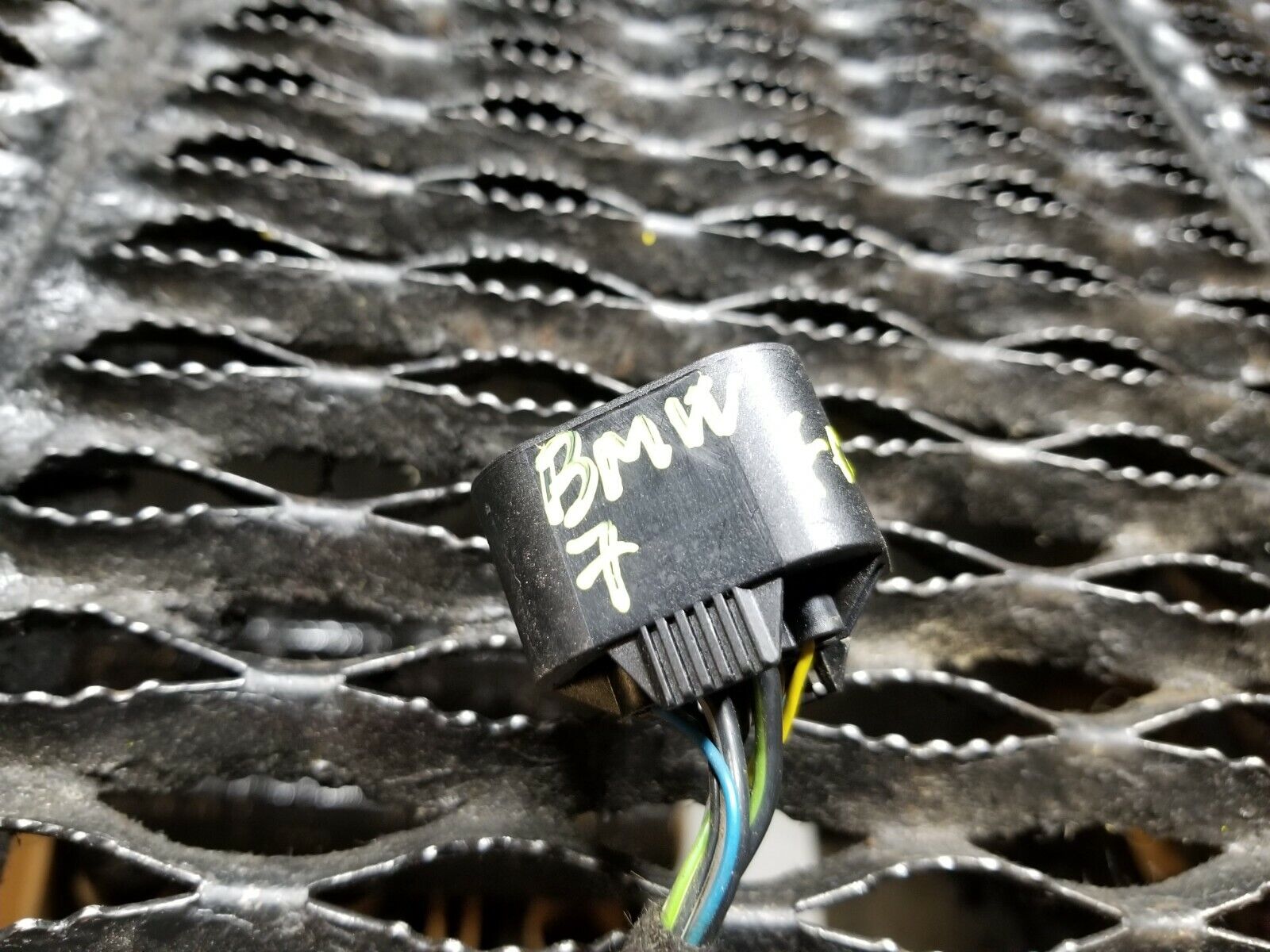 2002-2005 BMW 745i E65 Front Right Passenger Door Wire Harness OEM 6934021 - Perfect for Electrical Repairs & DIY Car Maintenance