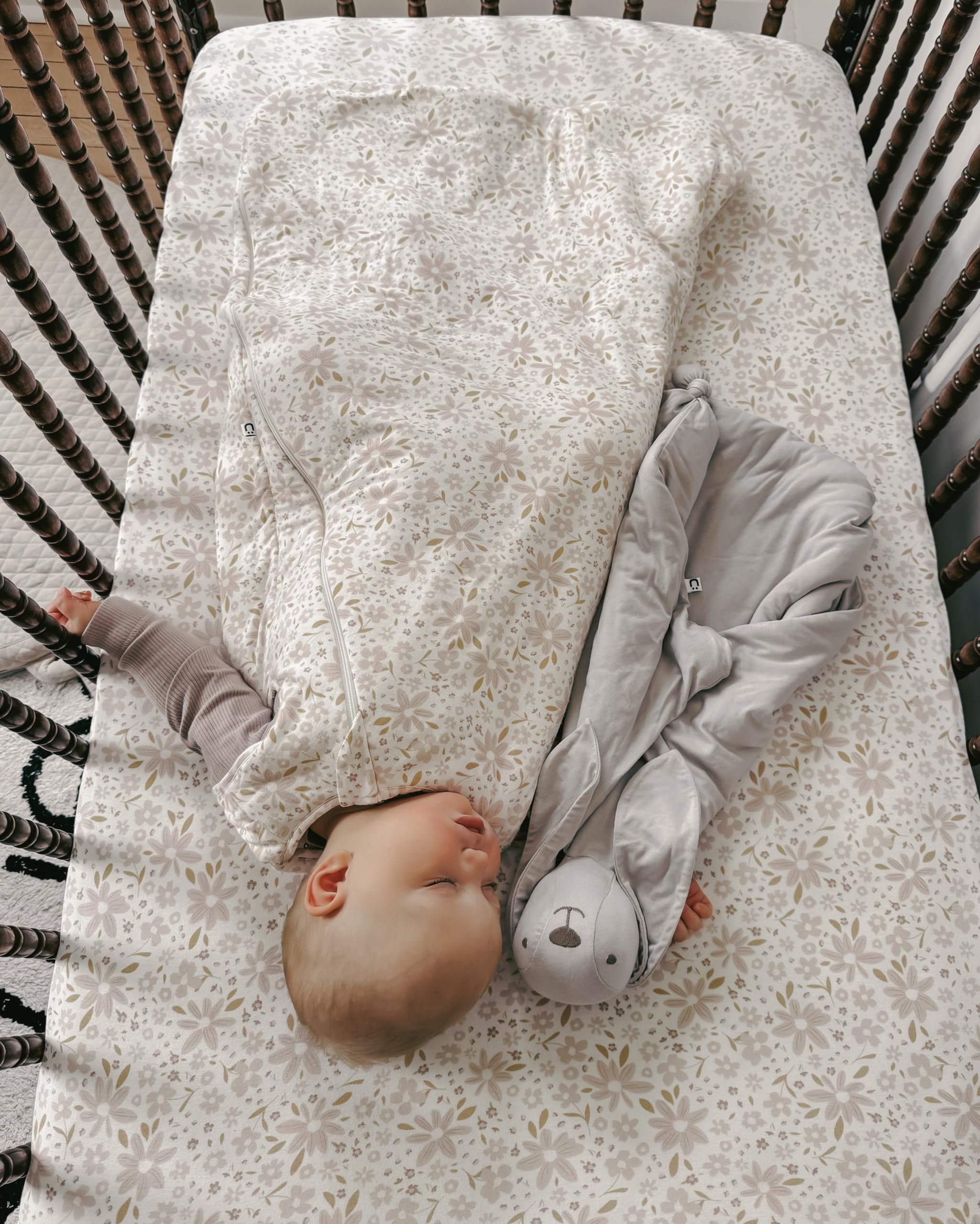 GUNAMUNA Soft Unisex Baby Crib Sheets - Breathable Crib Covers for Boys & Girls - One Size Fits Most Cribs (Blossom Pattern) - Perfect for Nursery, Daycare & Travel Use