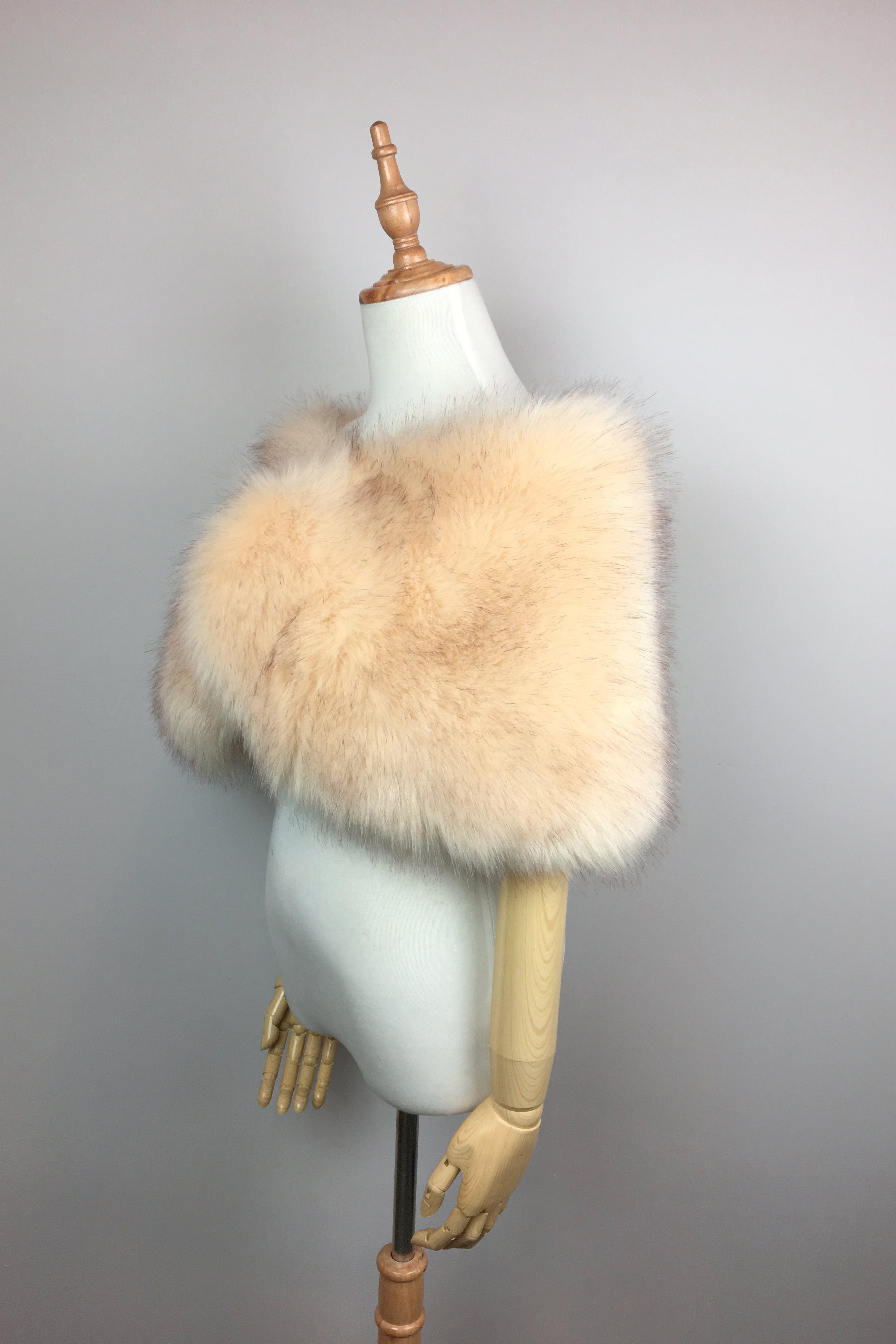 Luxury Champagne Fur Wrap Shawl - Soft Faux Fur Stole for Women (Serena Cha03) - Perfect for Weddings, Parties, and Evening Events