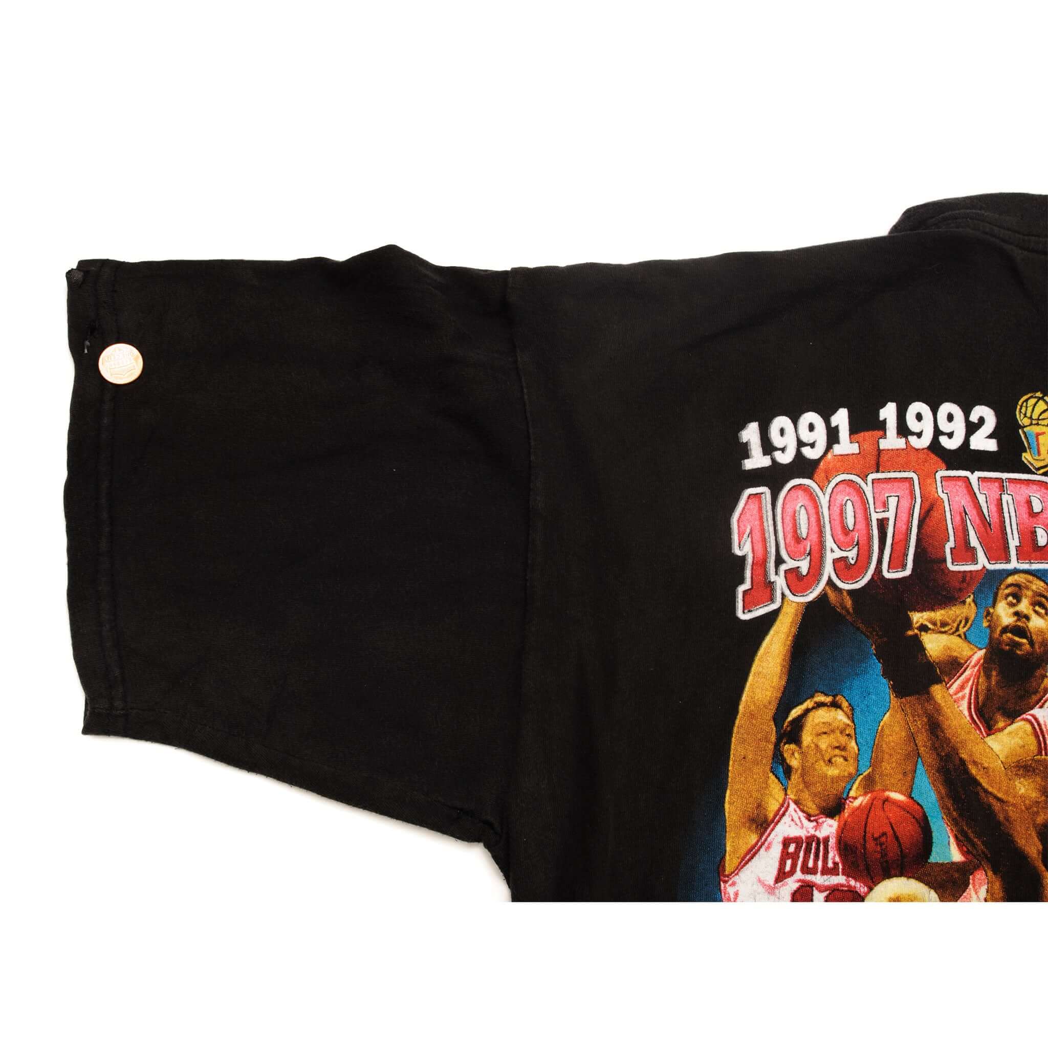 Vintage 1997 Chicago Bulls NBA Champions Bootleg Tee Shirt - Size Large - Retro Basketball Fan Gift & Streetwear Fashion