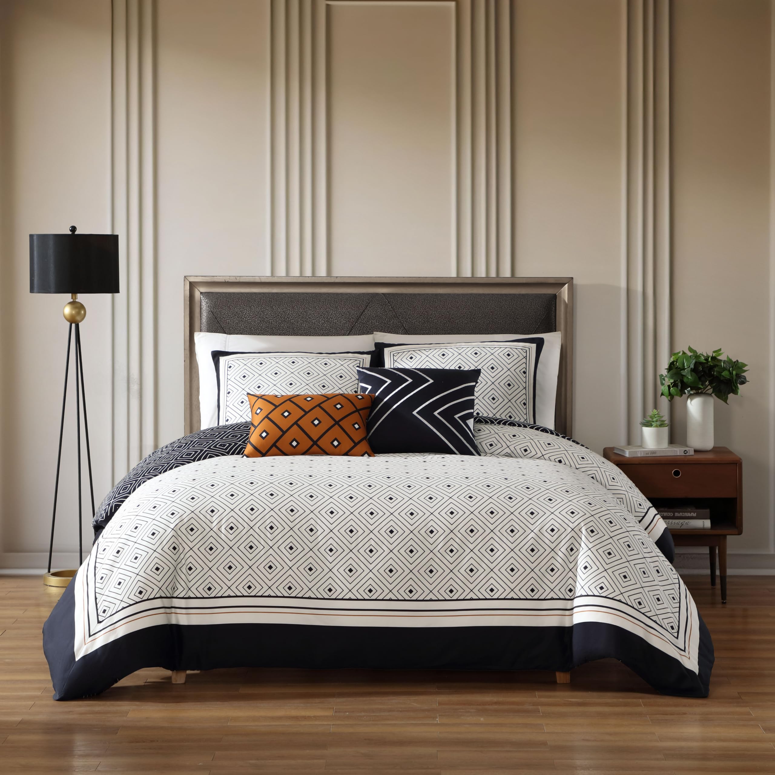 Bebejan Geometric Black and White 5-Piece King/Cal King Comforter Set - 100% Cotton Sateen, 200 Thread Count, Reversible Bedding with 1 Comforter, 2 Shams & 2 Pillows - Perfect for Modern Bedroom Decor & Guest Room Styling