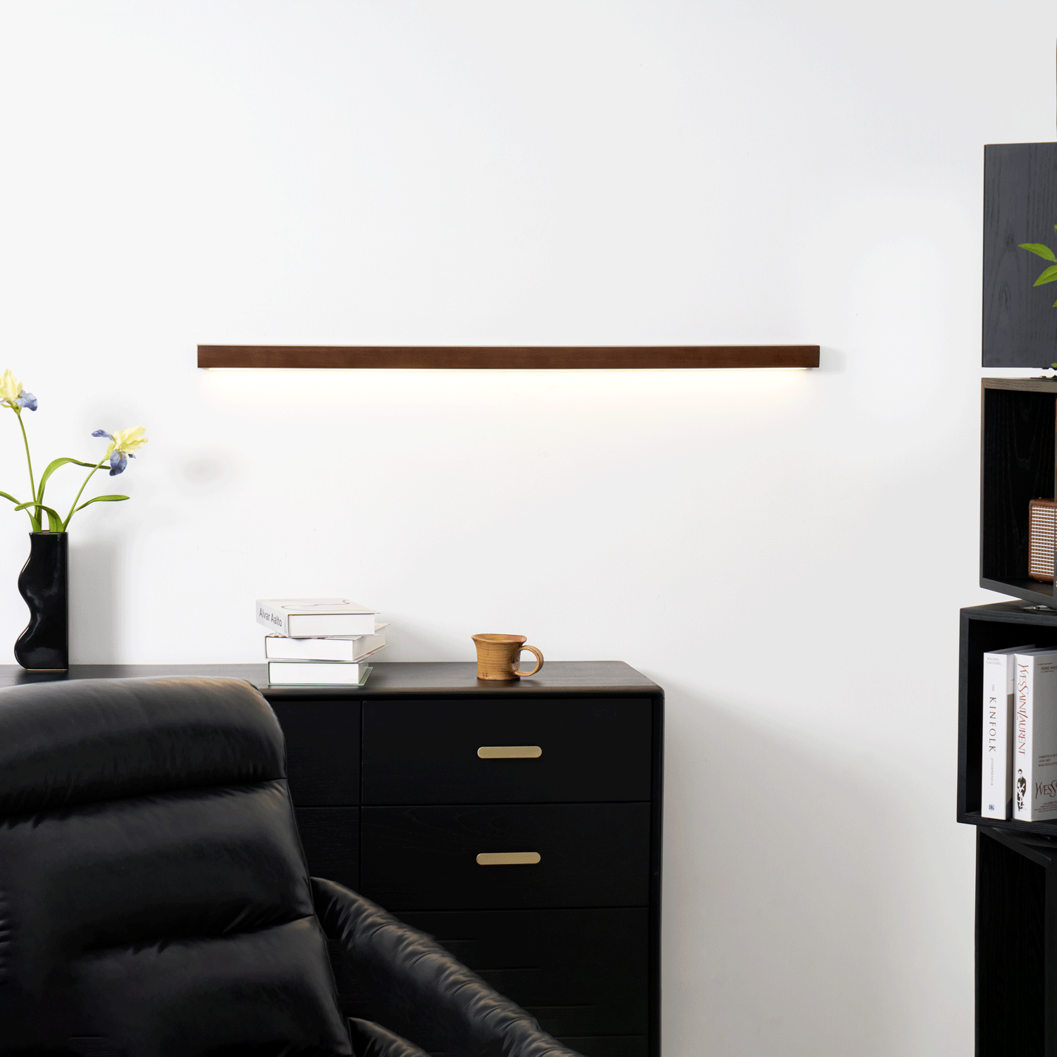 Arlo Linear Wood Wall Light - Modern Wooden LED Wall Sconce for Bedroom, Living Room & Hallway - Warm White Dimmable Lighting Fixture for Home Decor