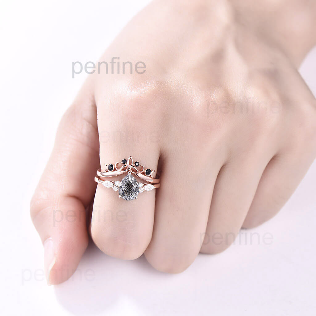 Black Diamond & Rutilated Quartz Engagement Ring for Women – Pear-Shaped Black Gemstone Wedding Band – Perfect for Proposals, Anniversaries & Special Occasions