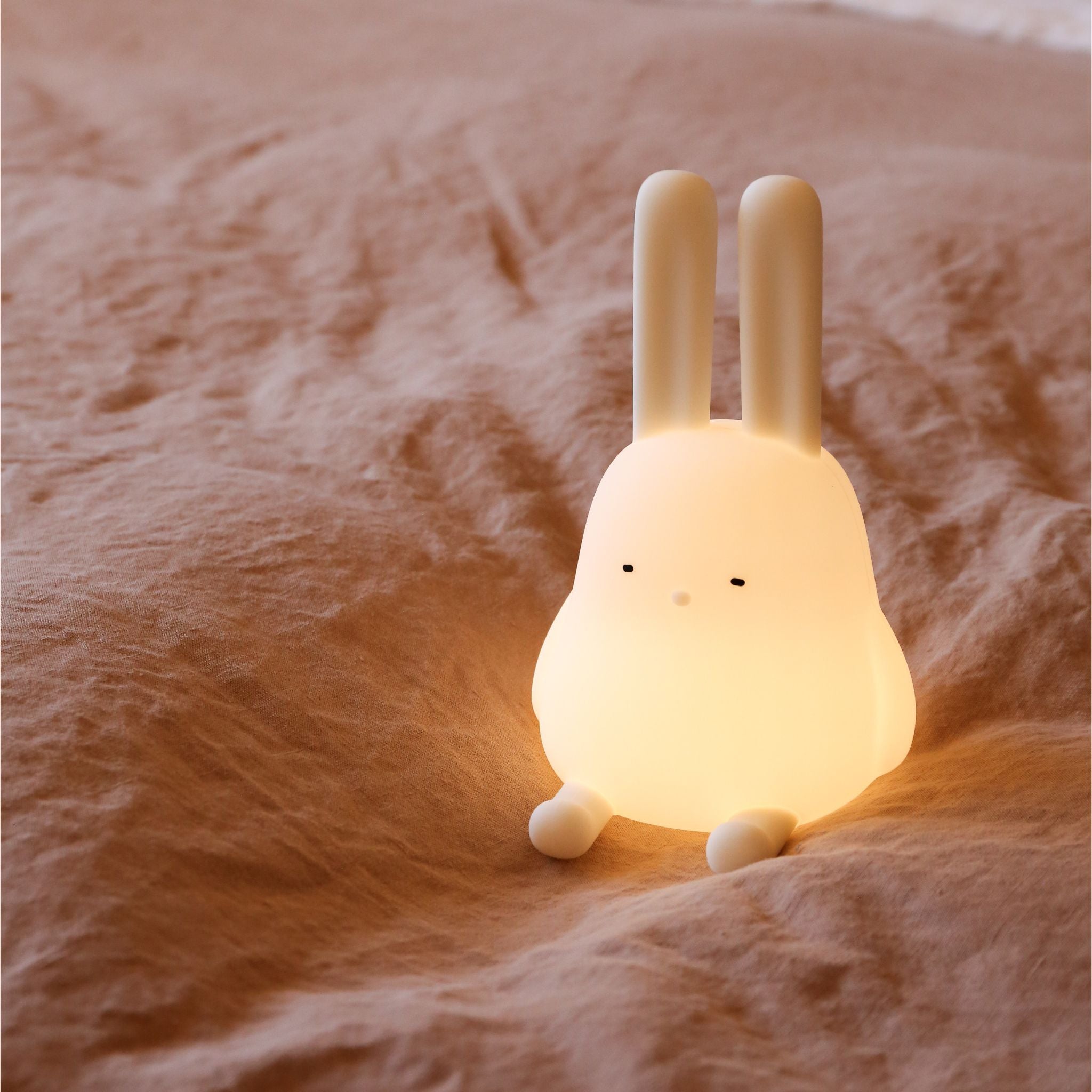 DESIGNSTUFF Bunny Night Light - Soft Glow LED Nursery Lamp for Kids Room, Baby Bedroom Decor, Cute Animal Nightlight for Sleep & Relaxation | Perfect Gift for Newborns & Toddlers
