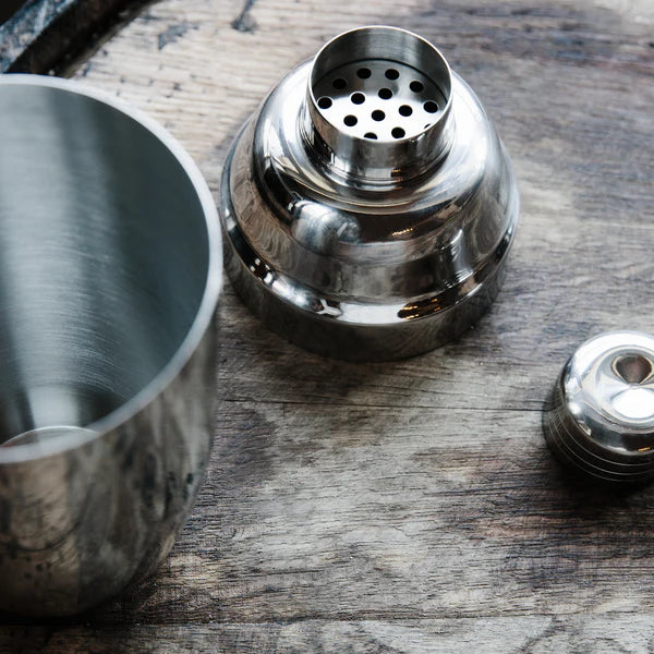 Premium Cocktail Shaker Set - 28 oz (800 mL) Matte Stainless Steel Usagi Cobbler Shaker for Bartenders & Home Mixologists | Perfect for Crafting Martinis, Mojitos & Classic Cocktails | Bar Tools & Drink Accessories