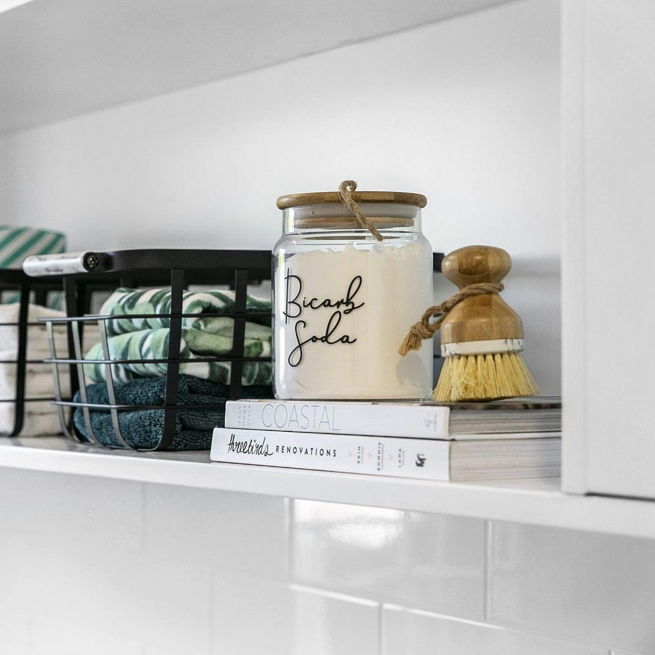 1L Glass Jar with Bamboo and Twine Lid - Airtight Storage for Coffee, Tea, Spices & DIY Crafts - Perfect for Kitchen Pantry Organization & Homemade Gift Packaging