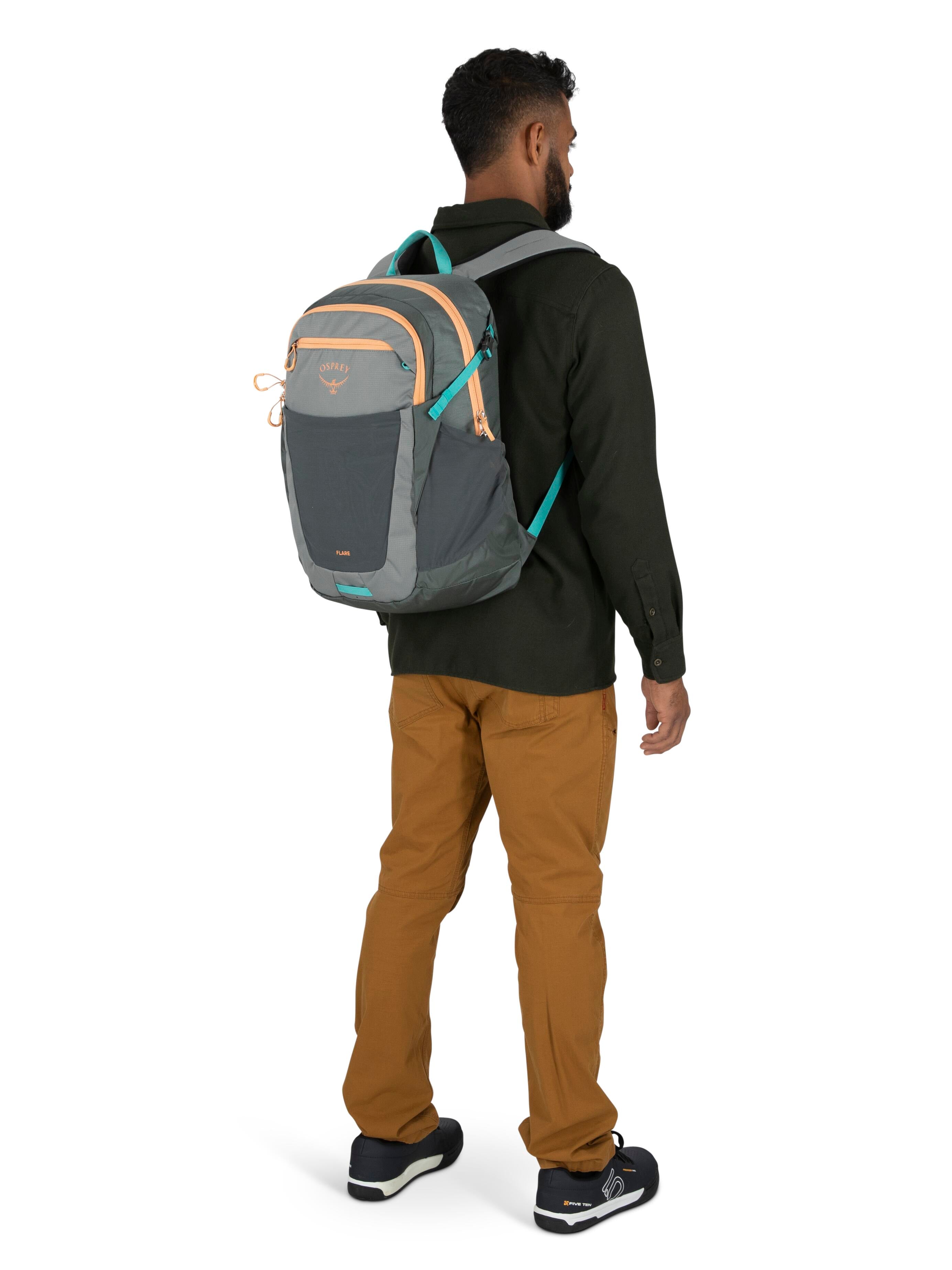 Osprey Flare 27 Backpack - Medium Grey/Coal Grey - Lightweight Hiking Daypack for Travel, Commuting & Outdoor Adventures