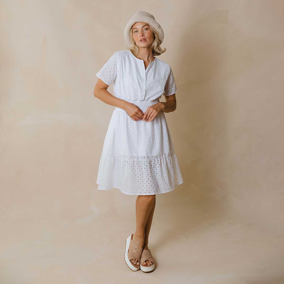 Elegant White Tea Party Dress for Women - Perfect for Garden Parties, Bridal Showers & Afternoon Tea Events