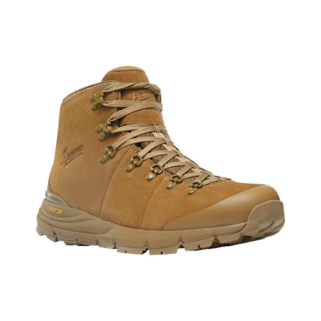 Mountain 600 4.5 Boots for Men - Coyote Brown Hiking Shoes - Durable Outdoor Footwear for Trekking & Camping Adventures
